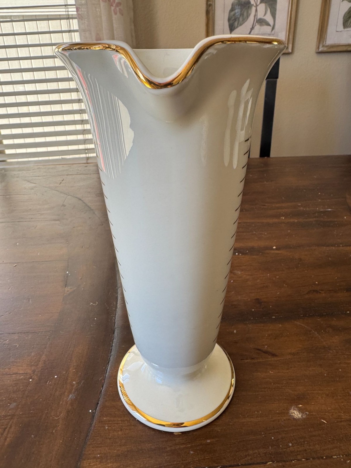 Owen Illinois Vintage Pharmacy Measuring Beaker Porcelain with Gold Trim 16 Oz