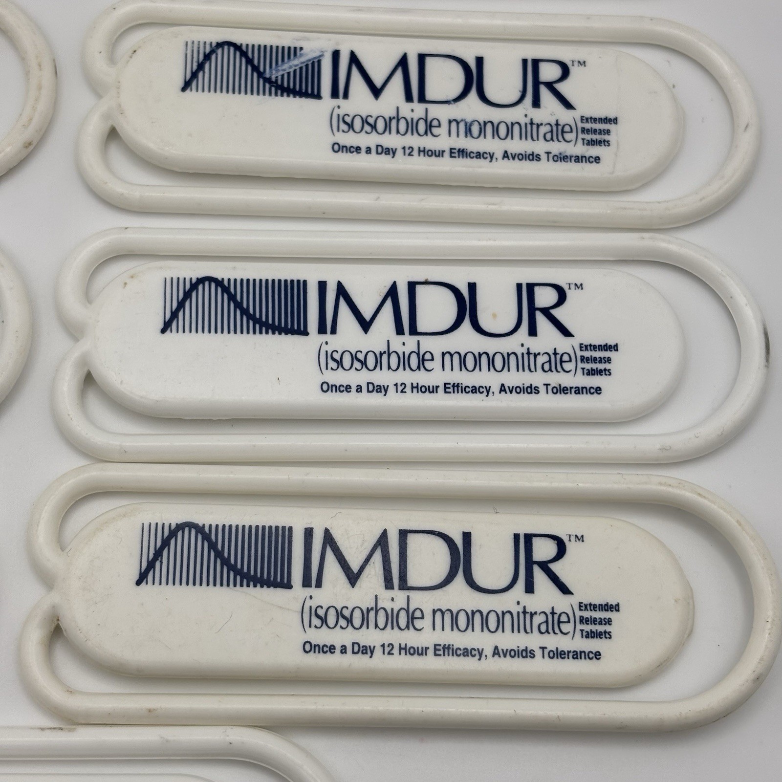 IMDUR Drug Rep Paperclip Promo White Plastic Lot of 9x – 3” Long