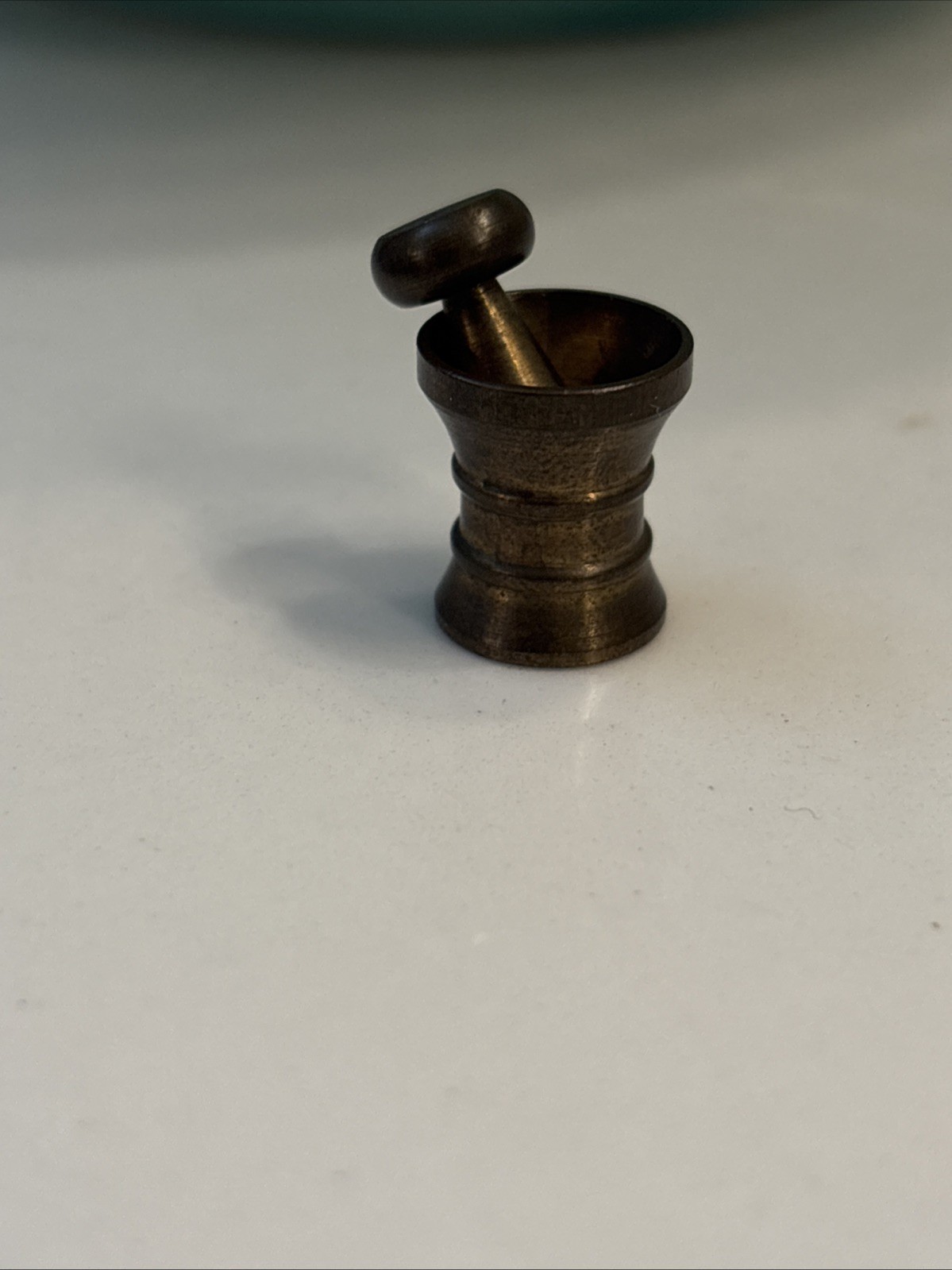 Miniature 1/2. ” Mortar & Pestle Antique Solid Brass? Bronze?