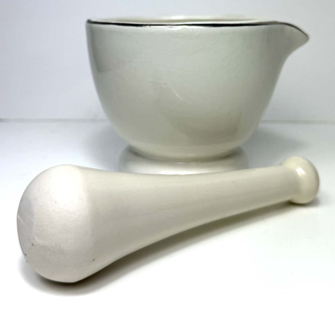 Vtg Eli Lilly Co. Ceramic Mortar & Pestle Cream Canada Collingwood Ont. Pharmacy