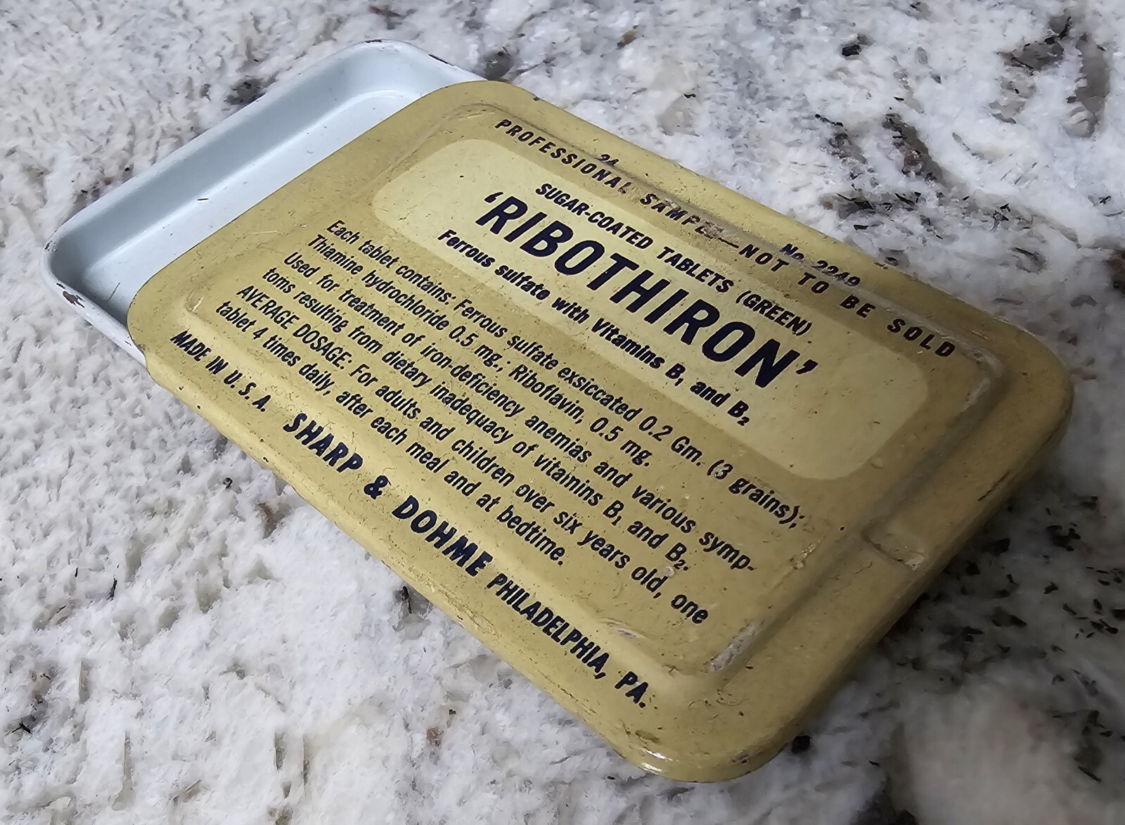 Vintage Ribothiron Professional / Doctar’s Sample Tin ▪︎ Iron Supplement