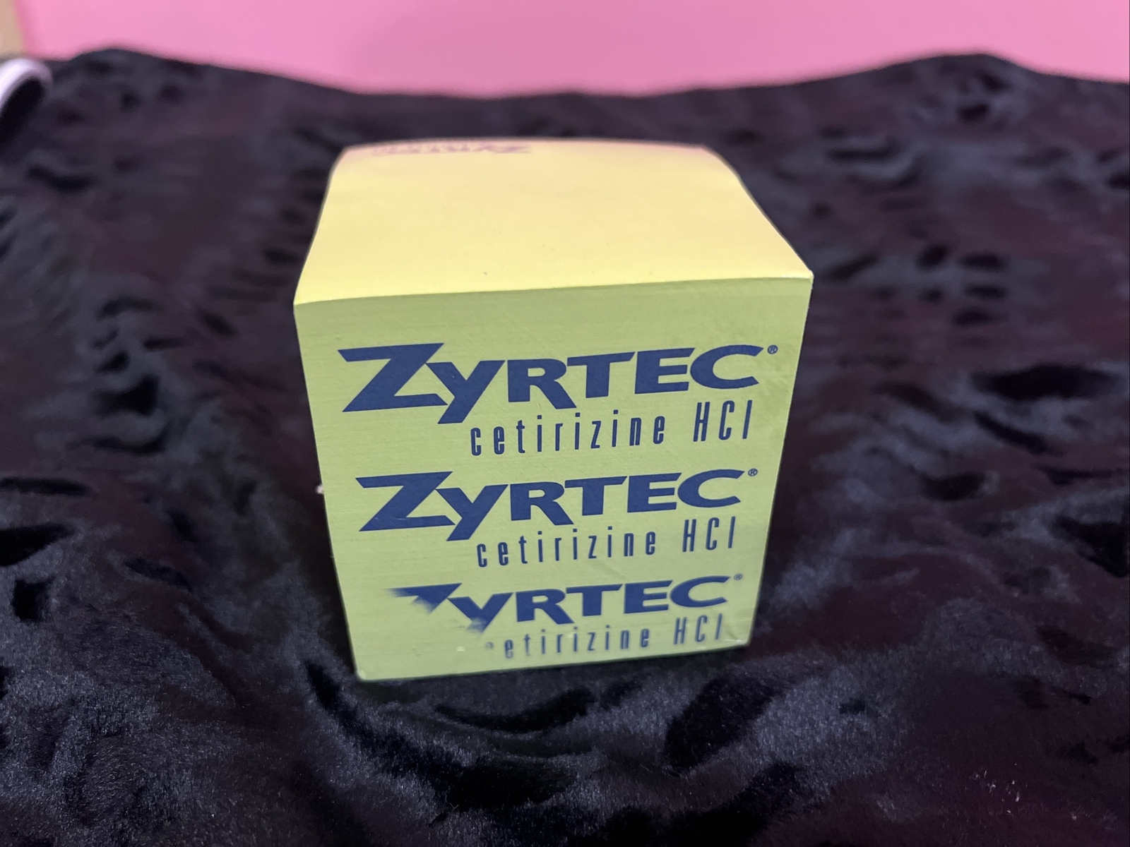 ZYRTEC Post It Notes Advertising Pharmaceutical Block Promo