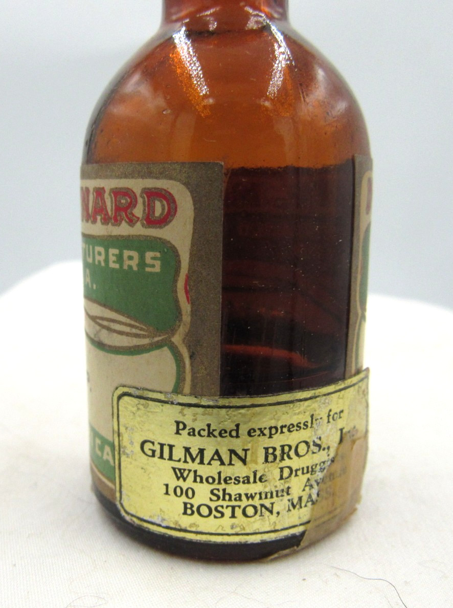 BW – 1920’s Magnus, Mabee & Reynard Oil of Nutmeg 3 1/4 ” Amber Medicine bottle