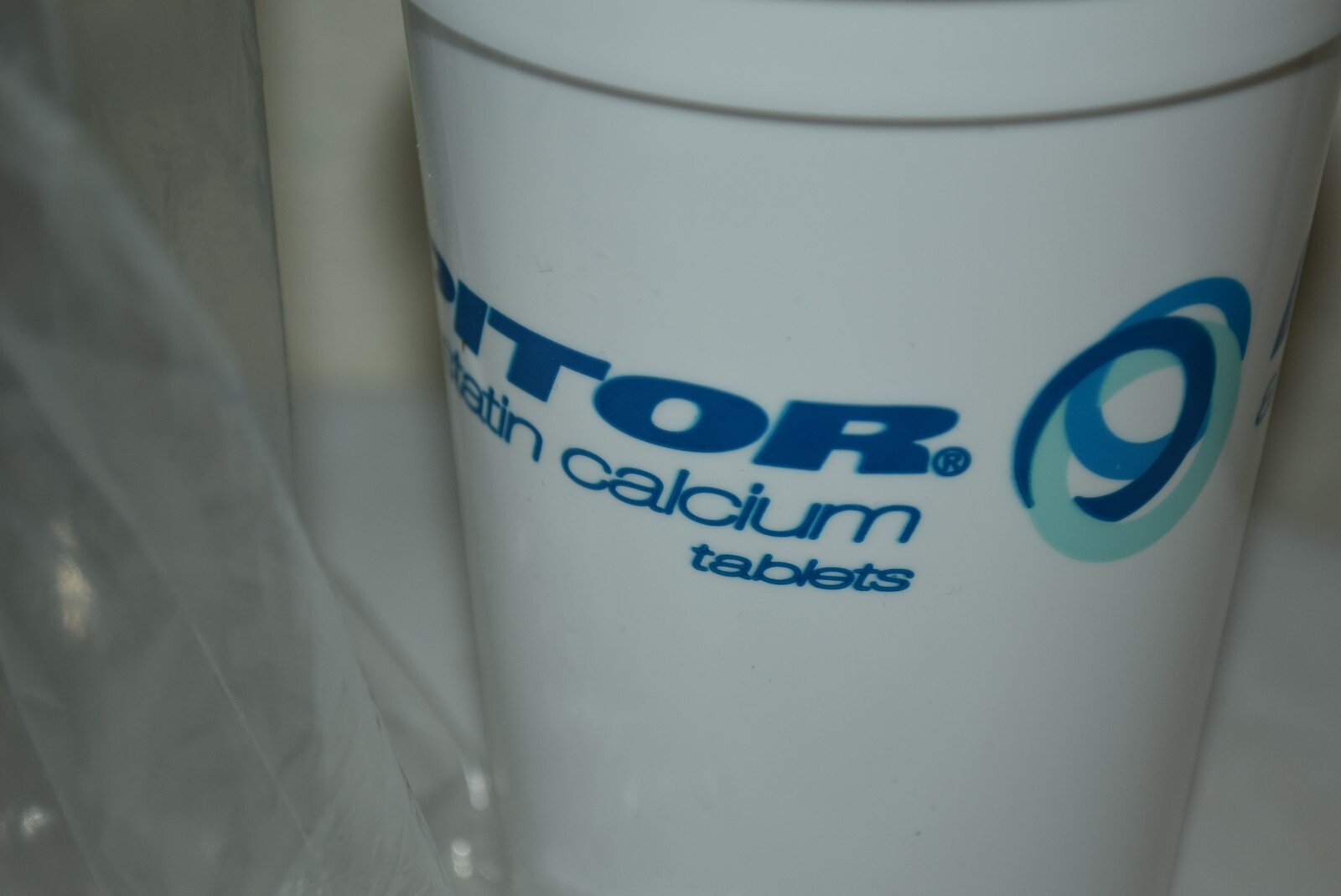 20 reusable LIPITOR 16 oz plastic glasses 2006 Pfizer Pharma Gift New old stock
