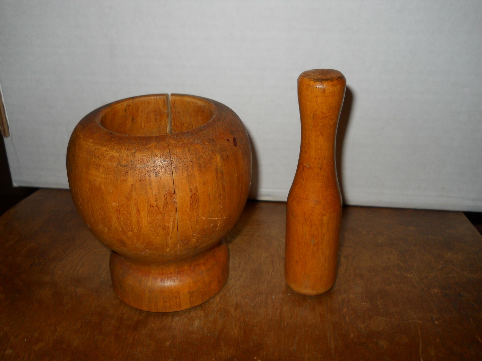 Vintage wooden pestle and mortar – 5 inches tall
