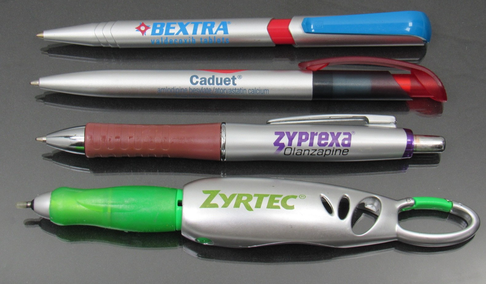 Lot 4 PENS Drug Rep Pharmaceutical Promo Bextra Caduet Zyprexa Zyrtec Carabiner
