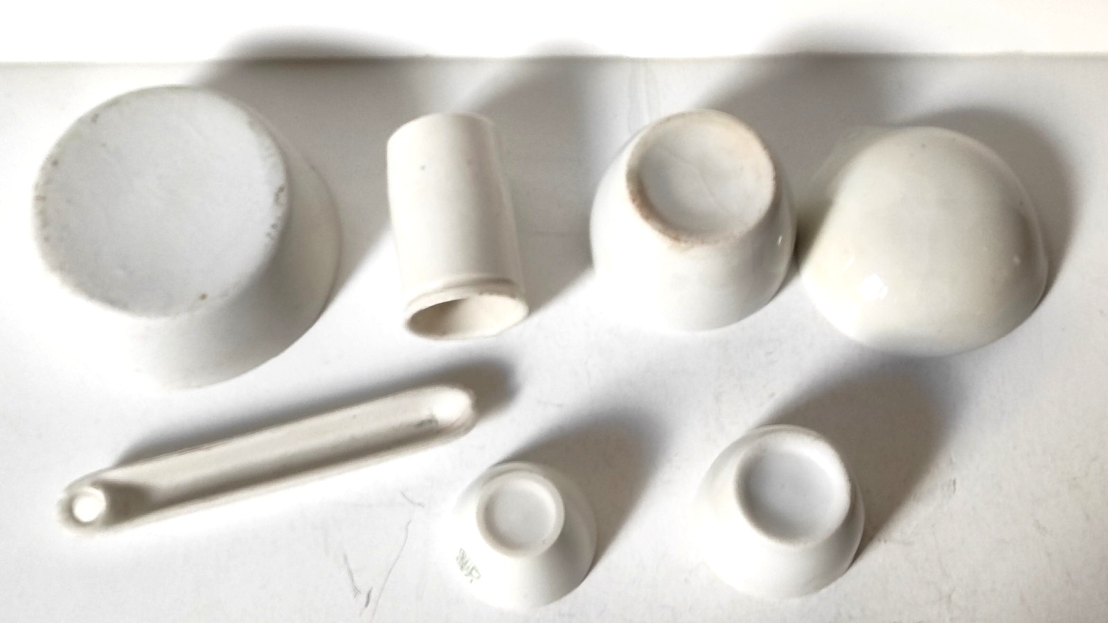 PORCELAIN SMALL VESSELS, Evaporating Dishes, Set of 7 – Pharmacy, Labs, Vintage
