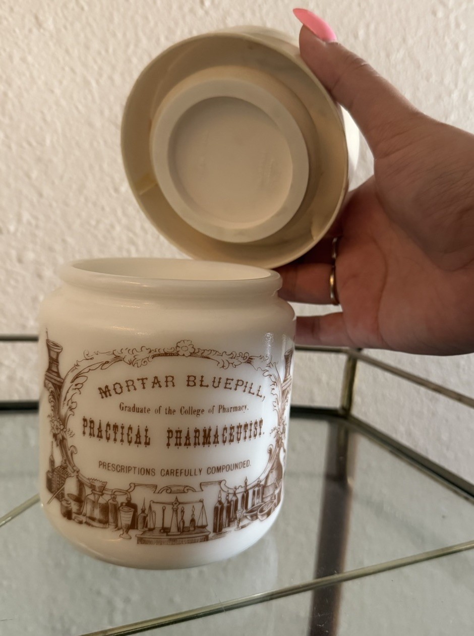 vtg70s italian repro of US 1900s pharmaceutical advertisement milkglass canister