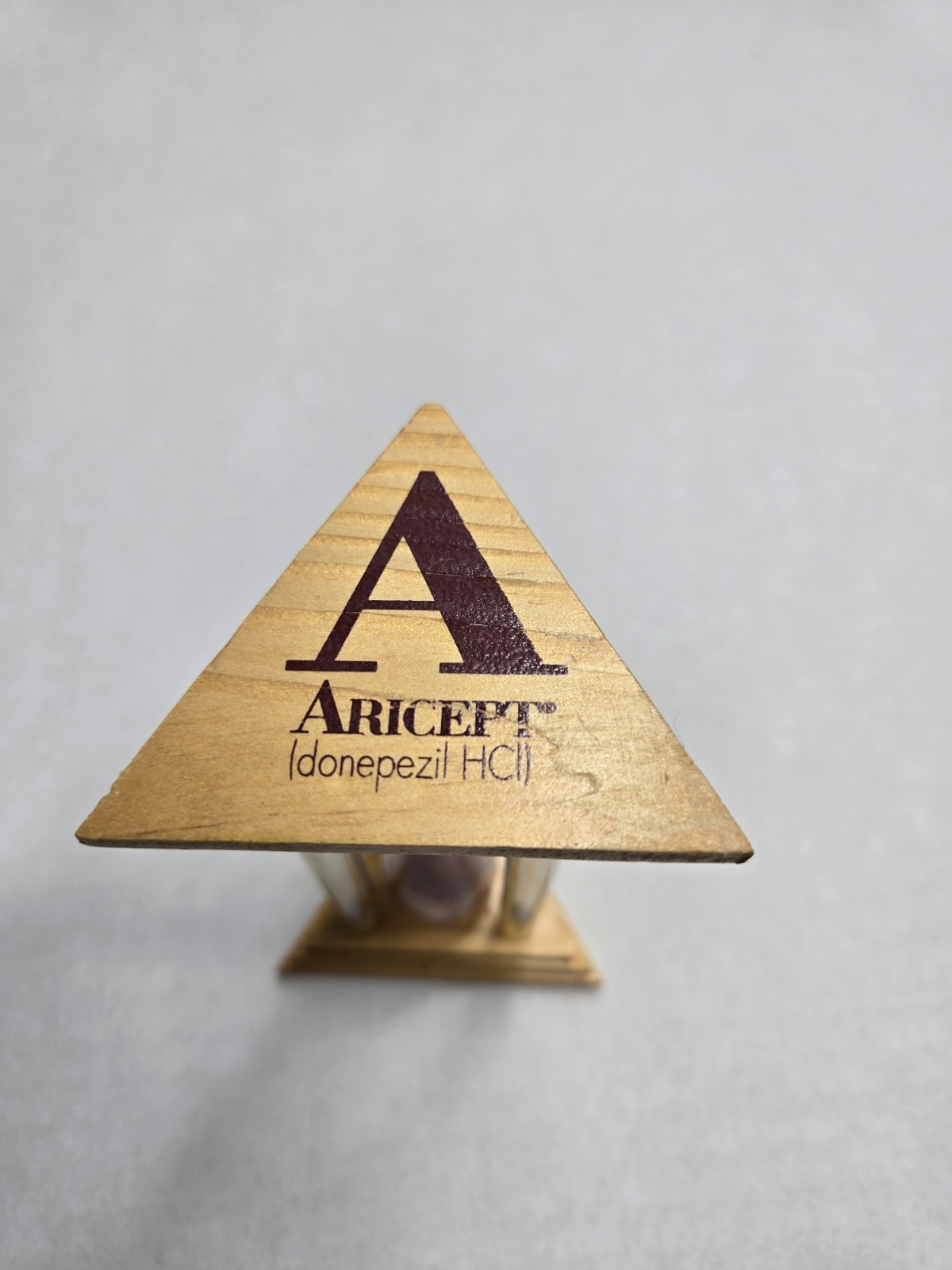 Aricept Drug Rep Pharmaceutical Advertising Alzheimers Sand Timer Burgundy
