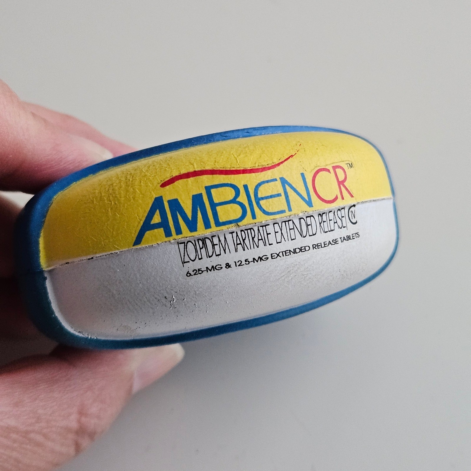 Ambien CR Stress Ball Promo Pharmaceutical Collectible Blue Yellow White Good
