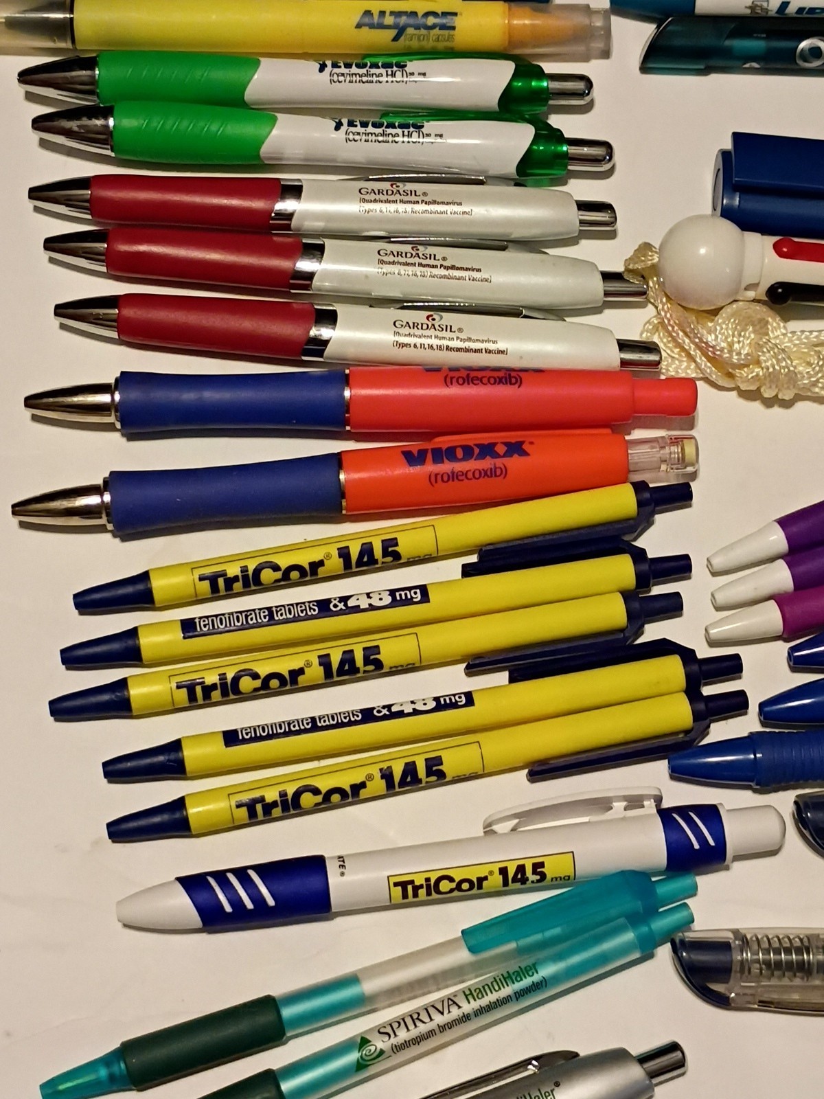 Pharmaceutical Pens Drug Rep Januvia, TriCor, Altace, Enablex & More Lot of 48