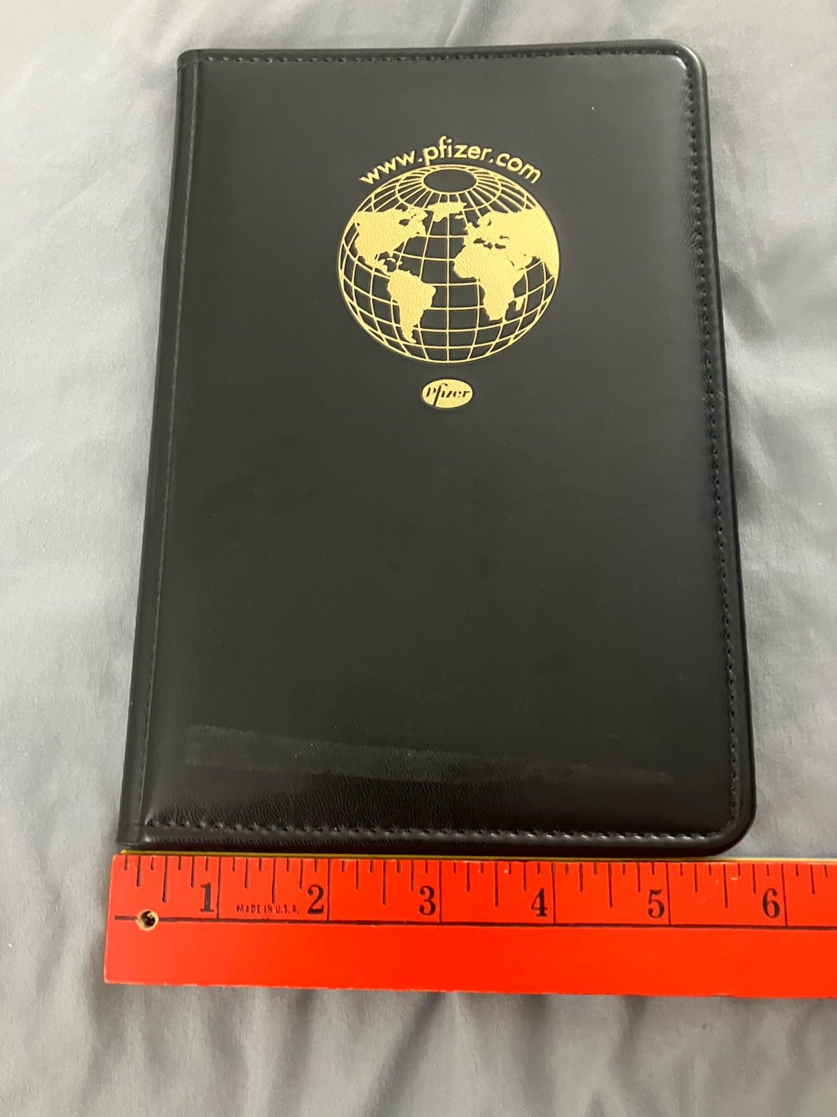 VTG Pfizer Drug Rep Leather Big Pharma Planner Notebook Holder & pill keychain
