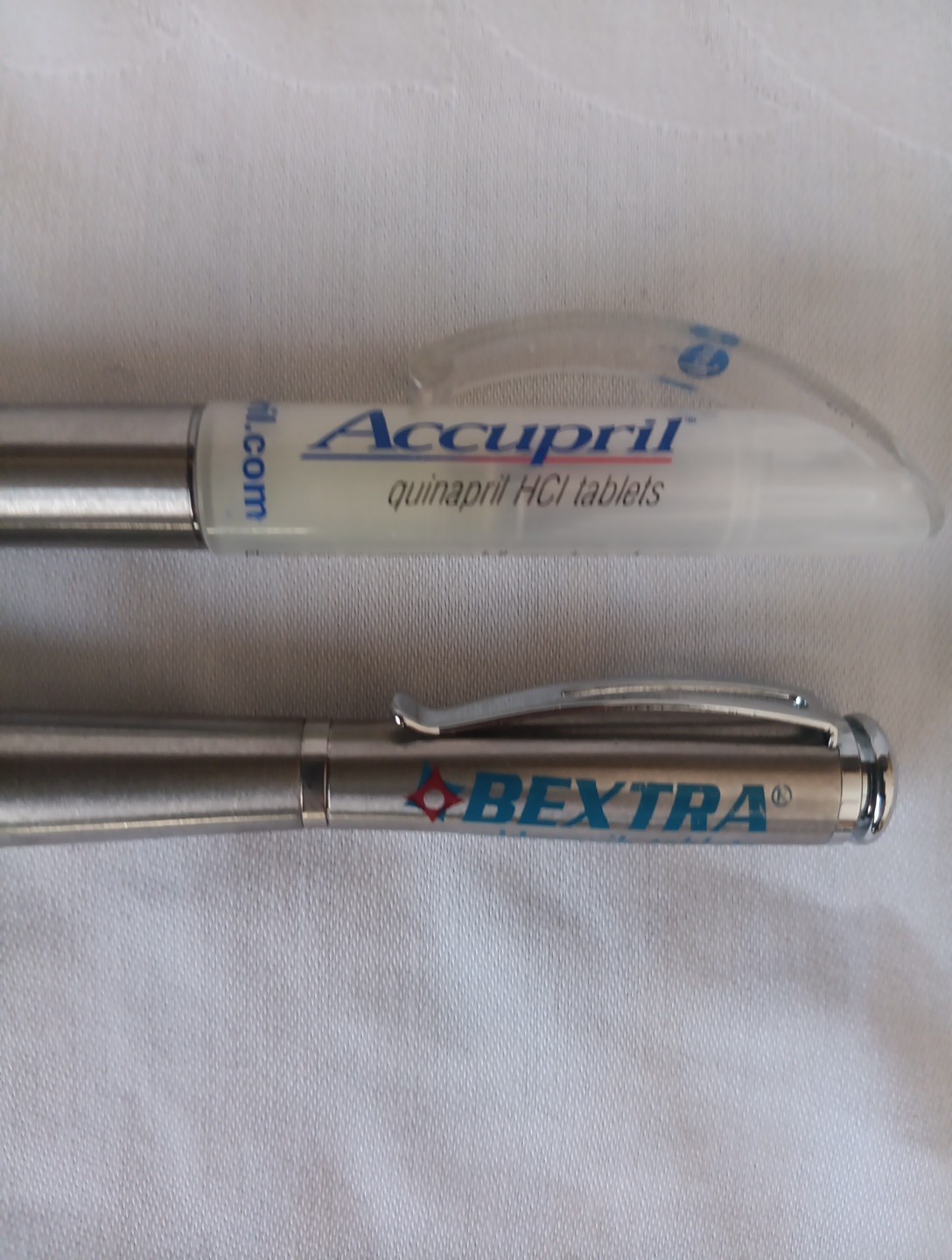 2 Drug Rep Pens Accupril & Bextra (Case Only)