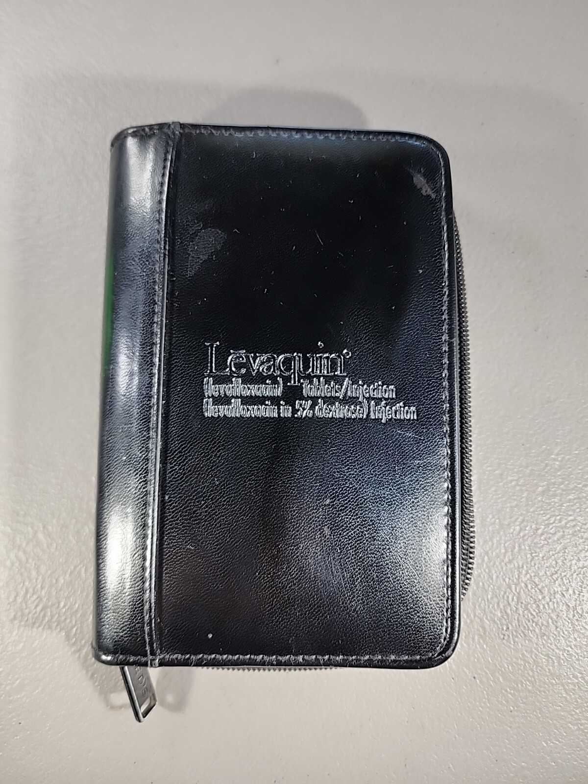 Levaquin Pharmaceutical Zippered Wallet Organizer Business Card Portfolio Rare