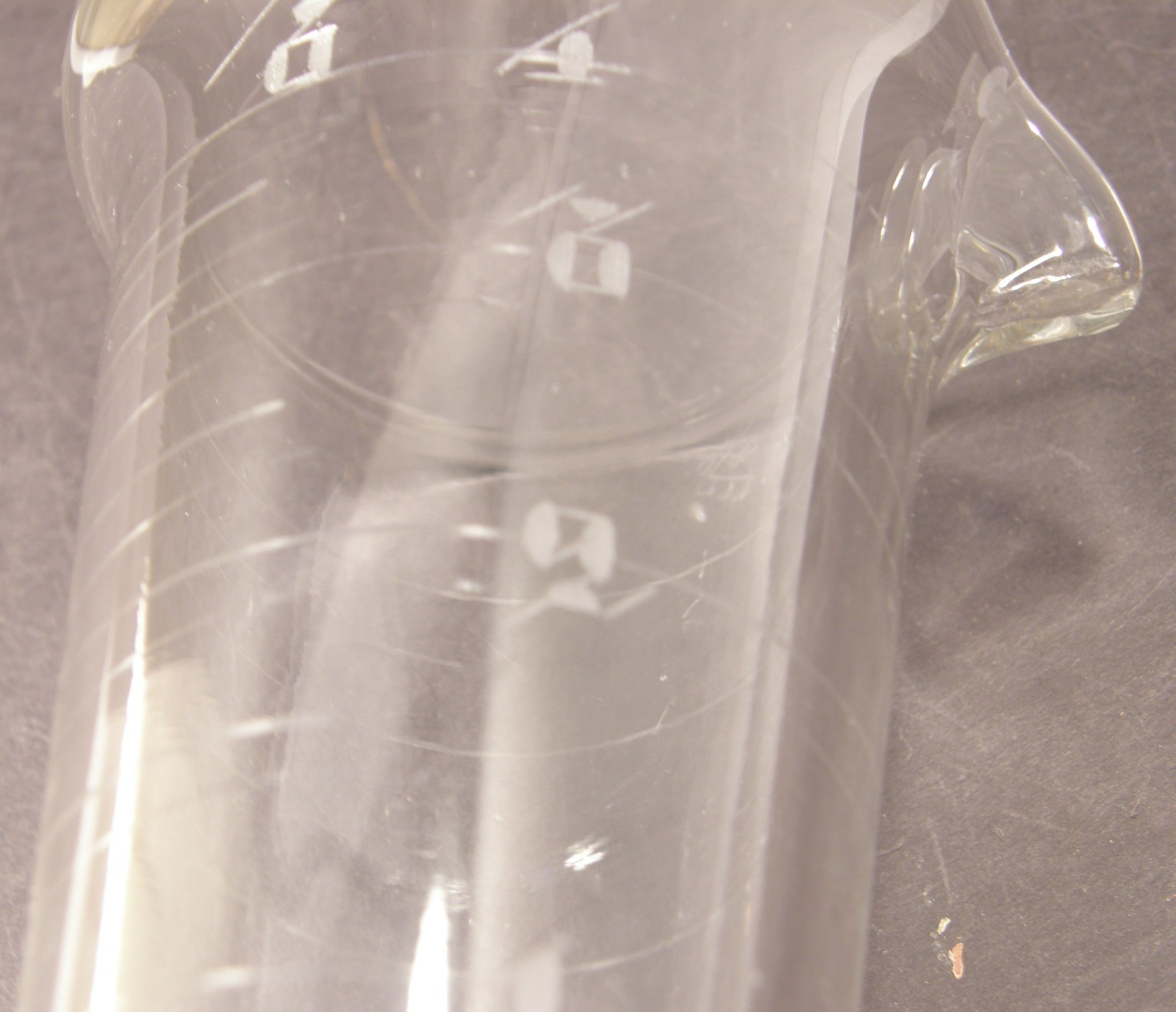 VINTAGE GLASCO CLEAR GLASS ETCHED FOOTED MEASURING POURING BEAKER APOTHECARY LAB