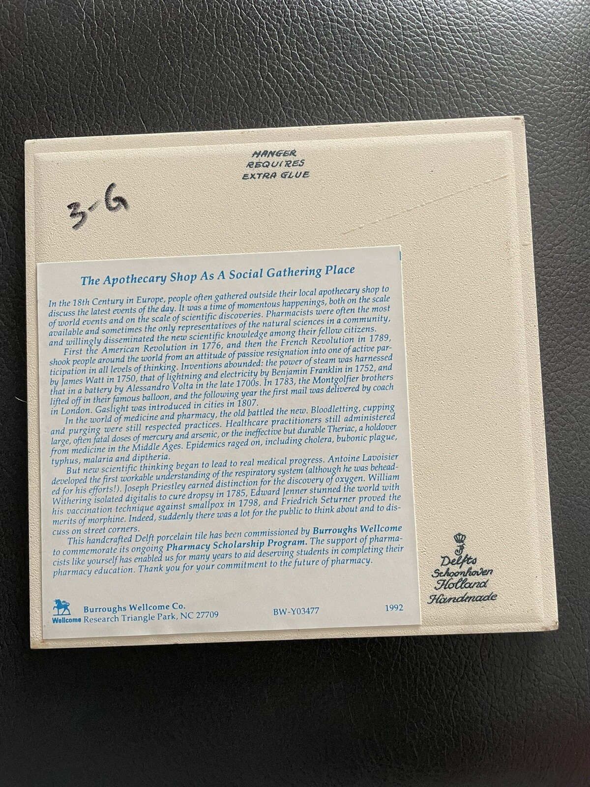 1992 BURROUGHS WELLCOME Pill Tile APOTHECARY SHOP GATHERING PLACE Delft Holland