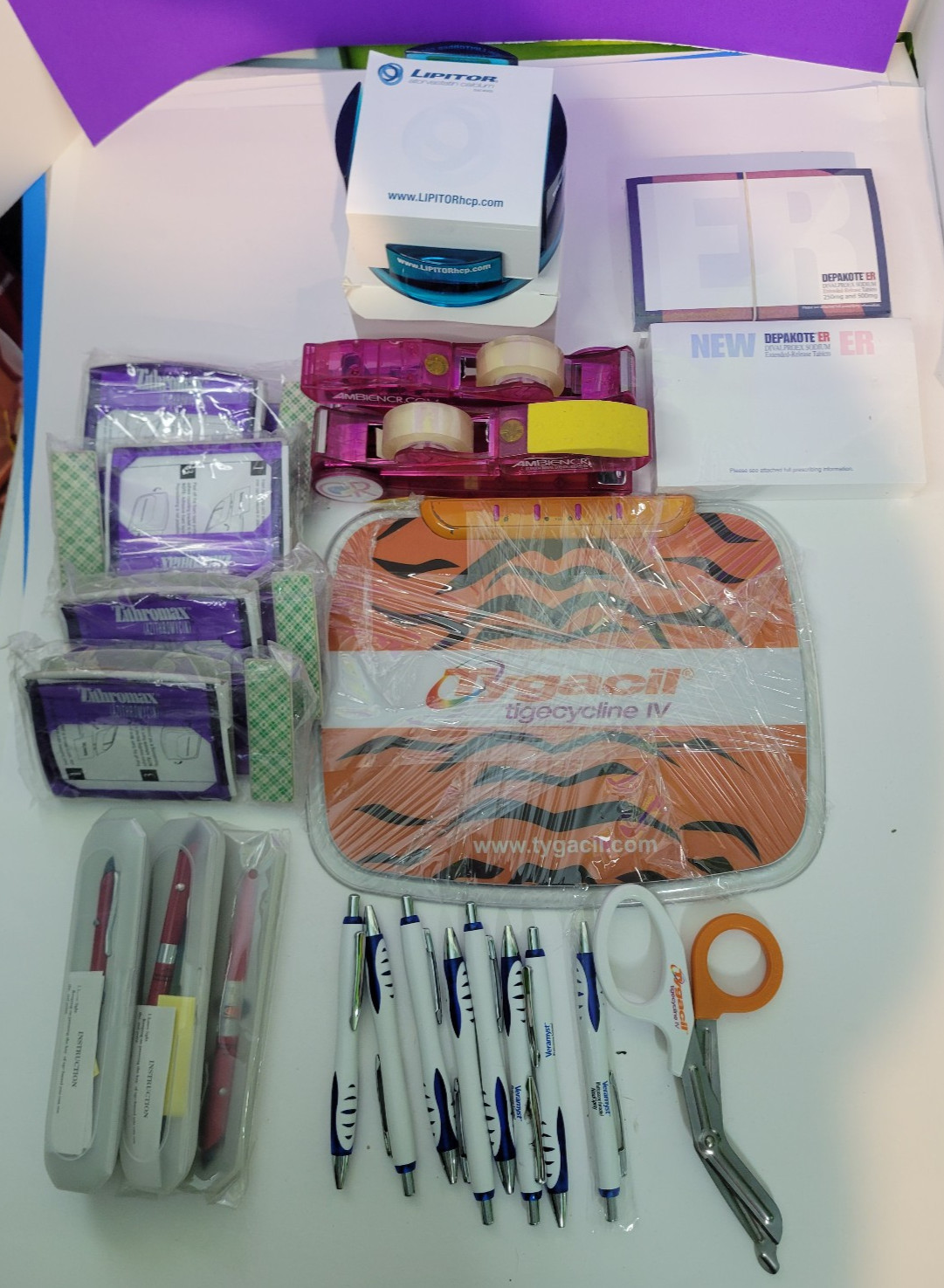 Misc Lot of Pharmaceutical items Drug Rep Lipitor Depakote stapler pen pad sciss