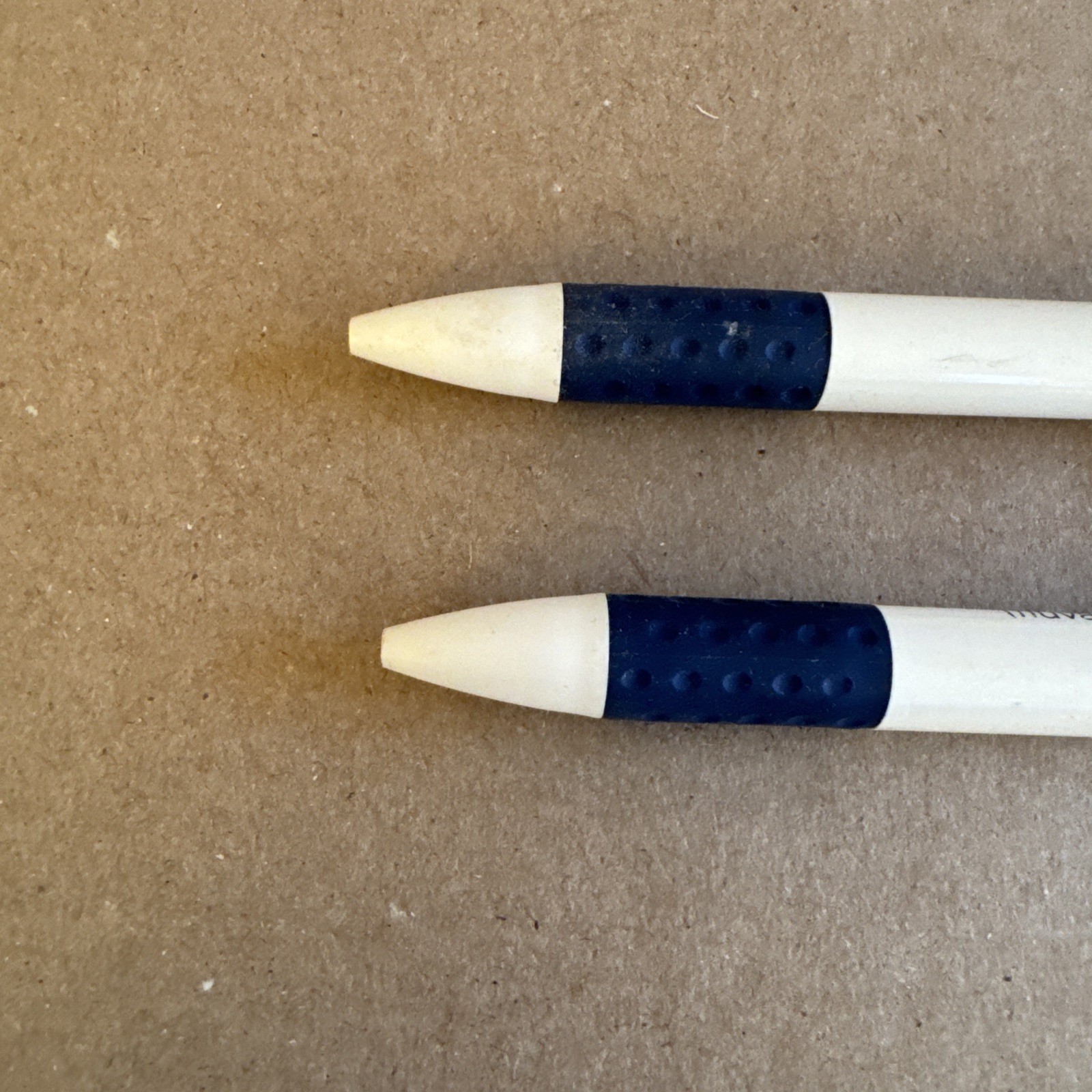 Lot Of 2 Drug Rep Pen LESCOL XL Pharmaceutical Advertising Collectible