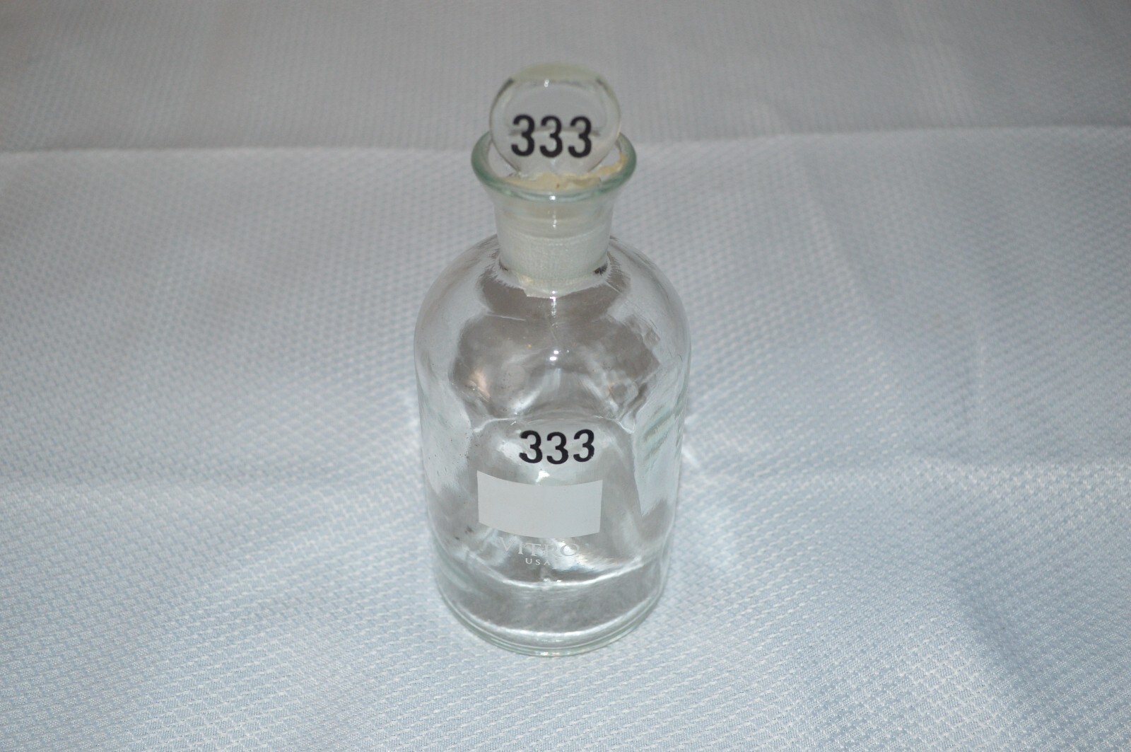WHEATON ~ VITRO ~ U.S.A. ~ GLASS LABS BOTTLES ~ LABORATORY ~ PHARMACEUTICAL ~NEW