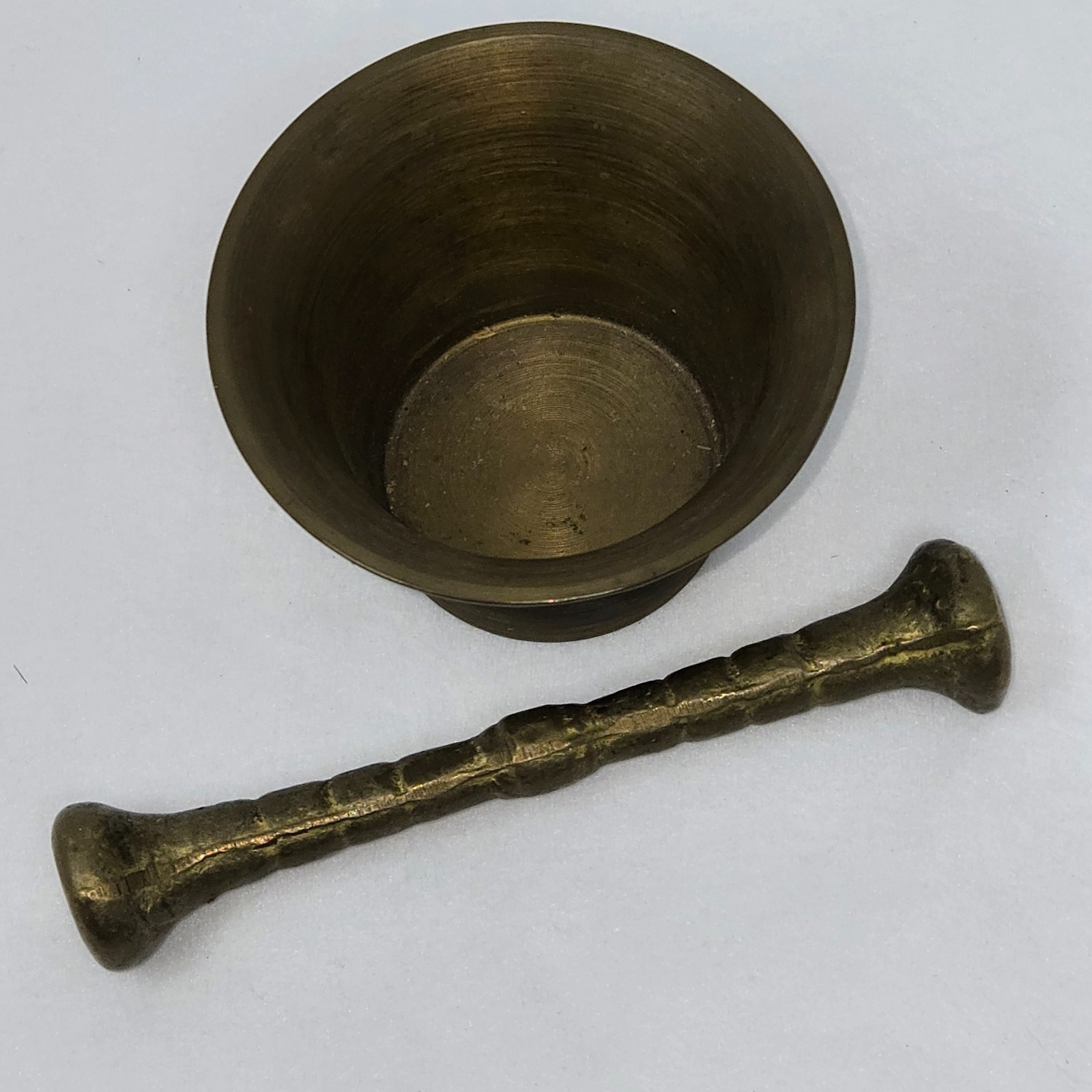 VINTAGE SOLID BRASS APOTHECARY PHARMACY SMALL MORTAR & PESTLE