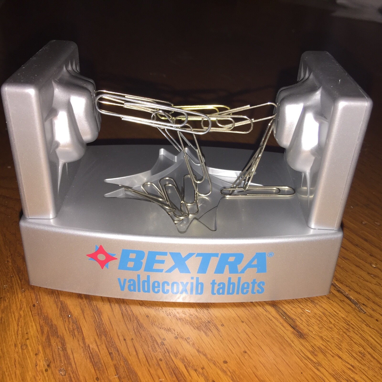 RARE BEXTRA DISCONTINUED DRUG REP PROMO MAGNETIC PAPERCLIP HOLDER