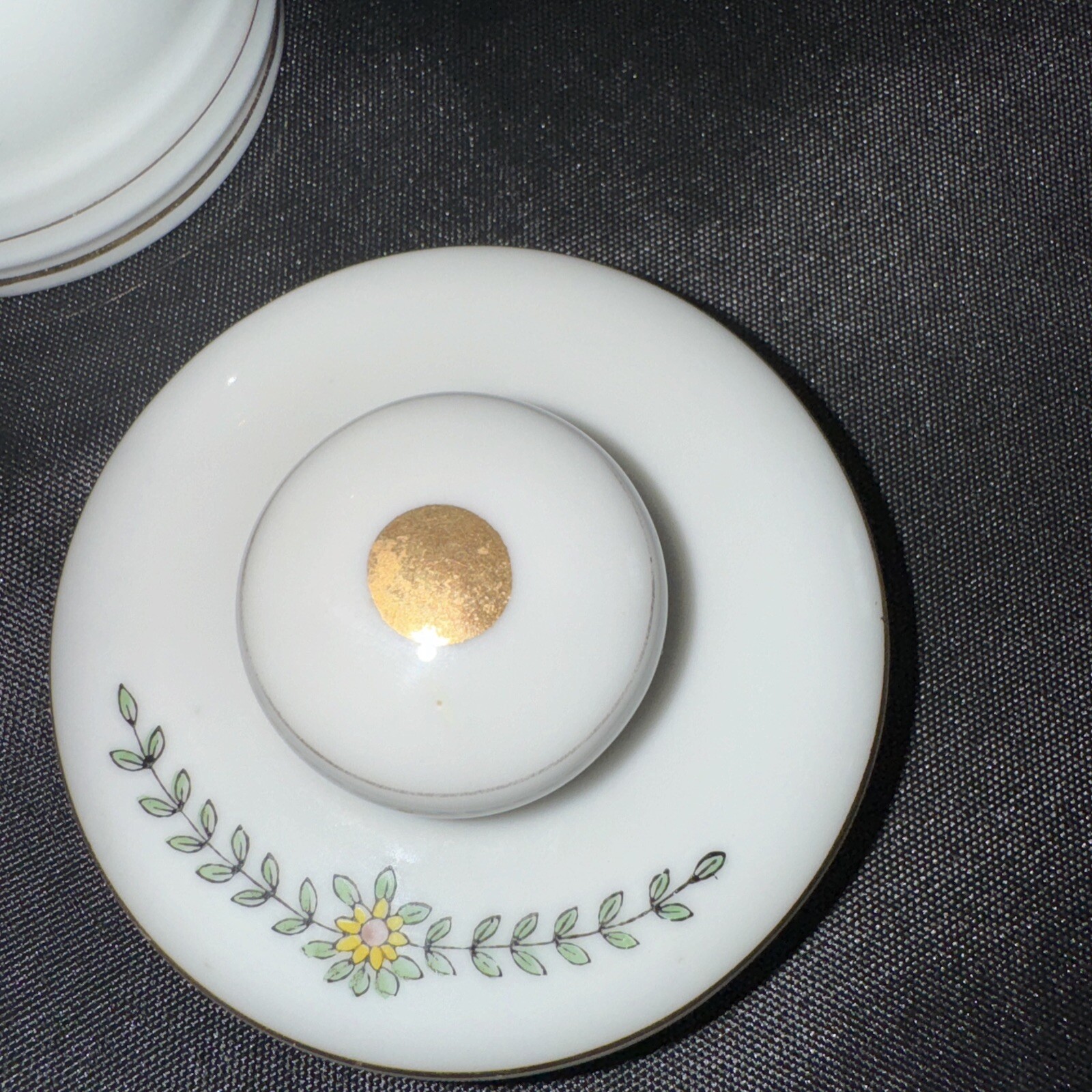 Porcelain Apothecary Jar Pulvis Gold Trim DOM Vintage Cotton