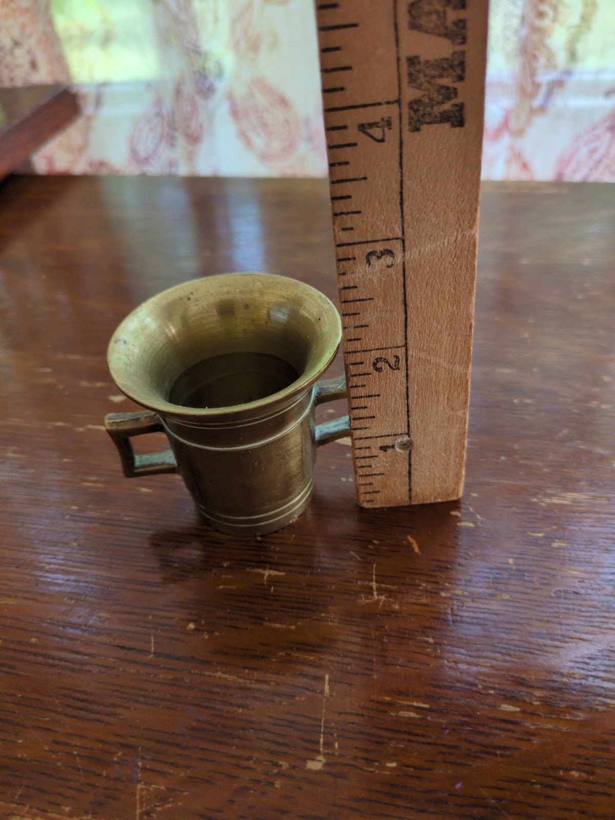 Vintage Brass Small Miniature Double Handled Mortar & Pestle (Bin 20)