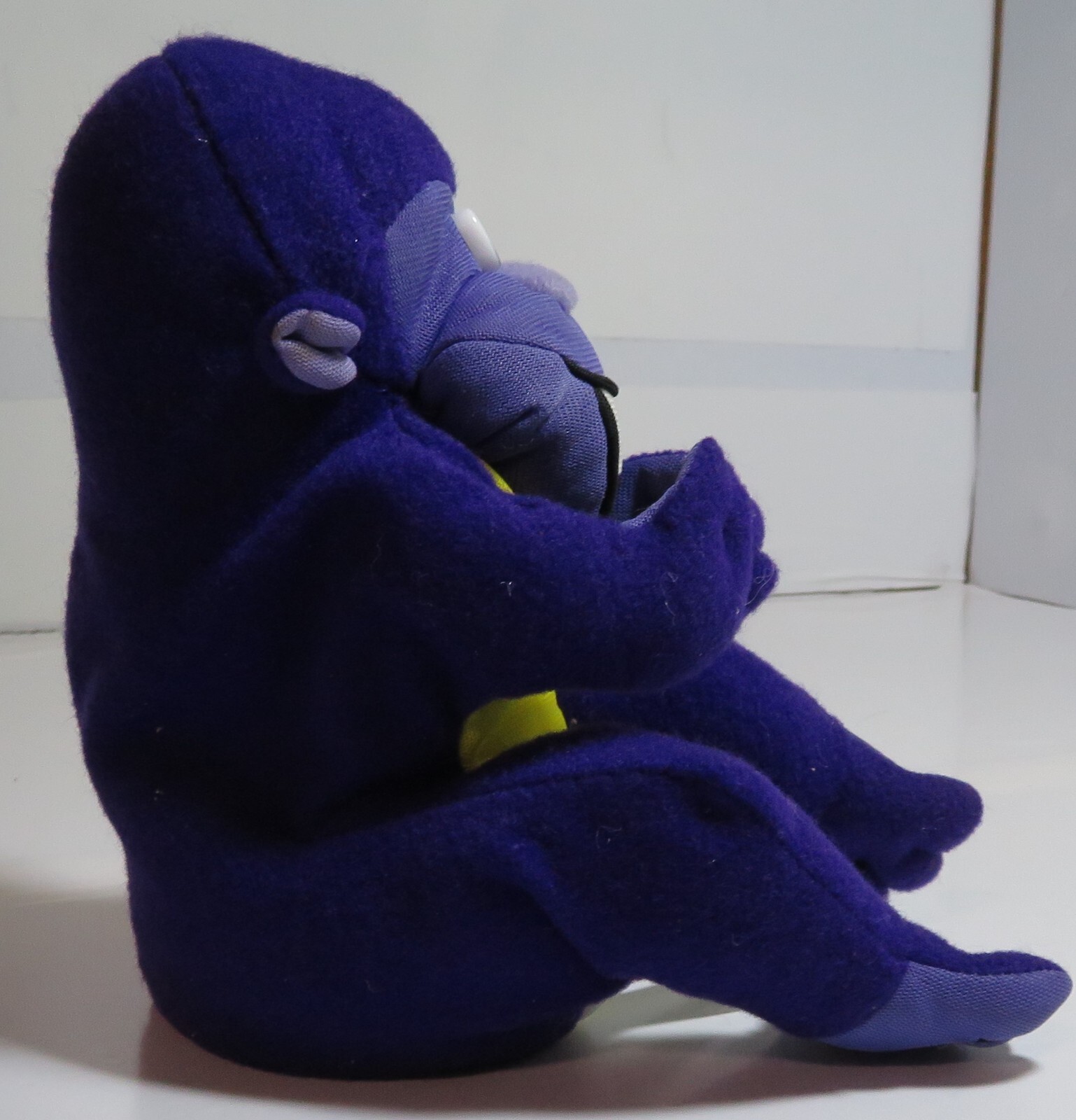 1998 ZYRTEC Purple Plush Gorilla Monkey Stuffed Toy Pharma Promo Advertisement