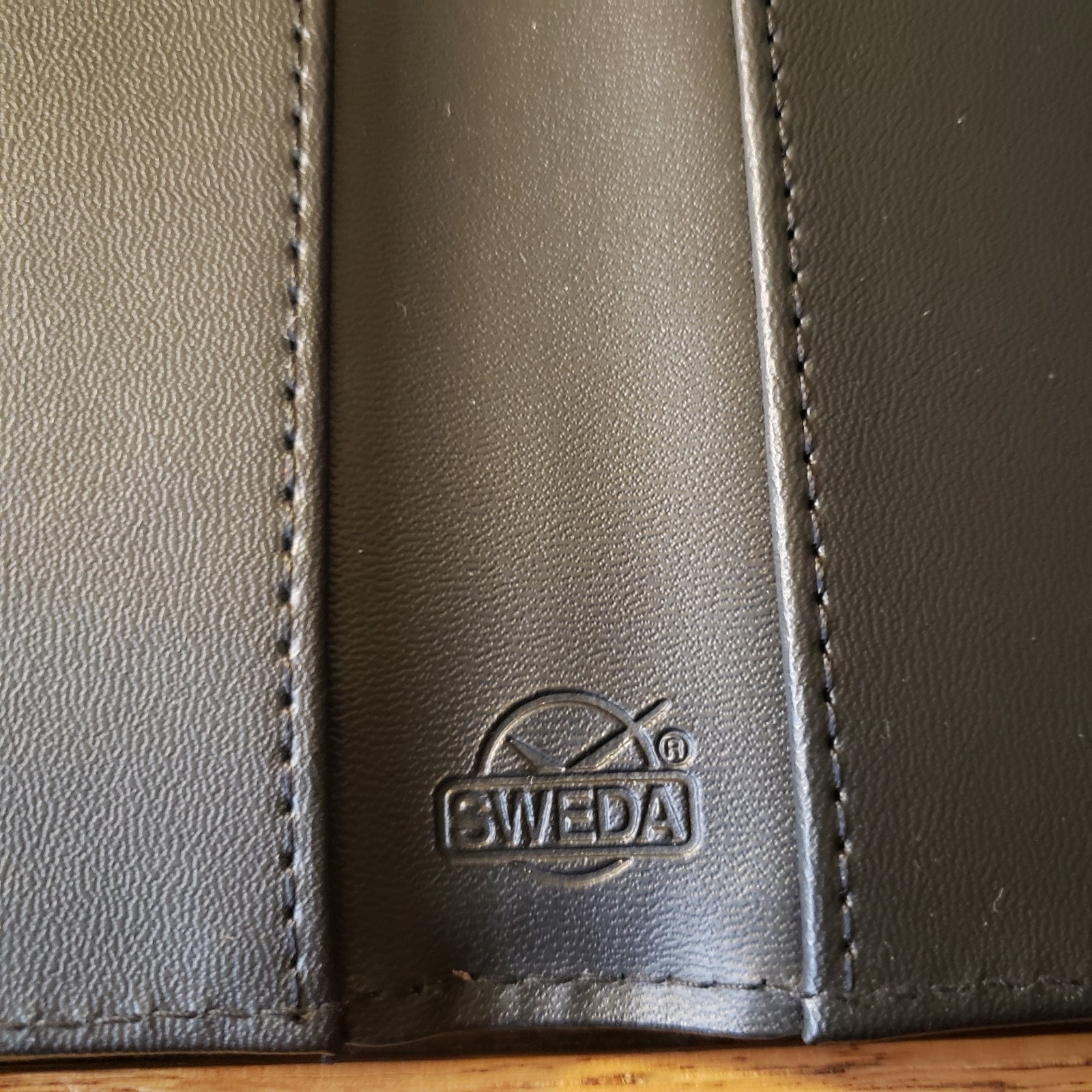 Norvasc Pharmaceutical Drug Portfolio Folder Pockets Calculator Rep Swag A4