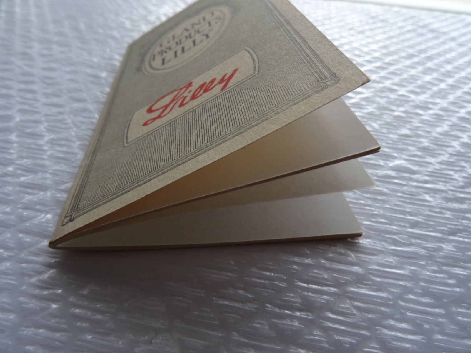 gLAND PRODUCTS PREPARATIONS ELI LILLY ENDOCRINOLOGY EARLY 1900’S BOOK neocurio