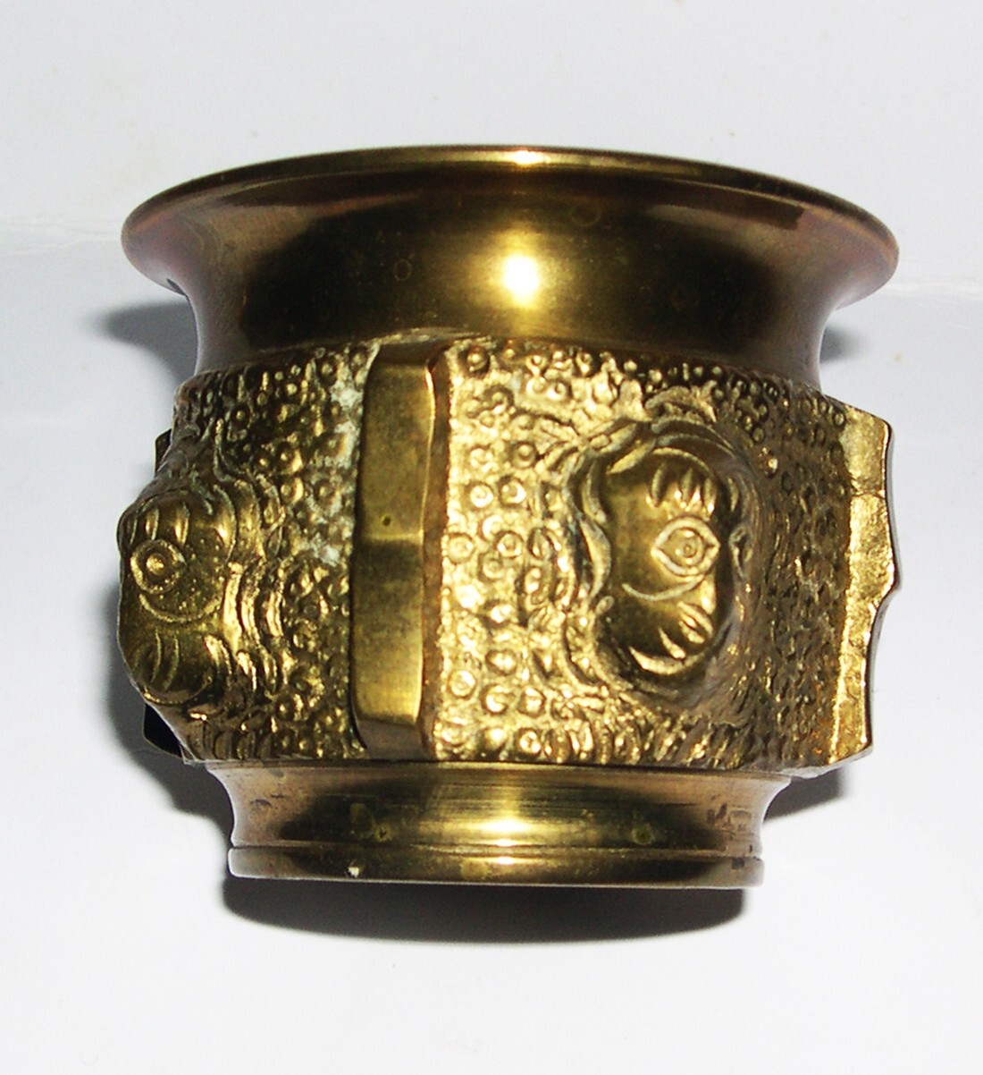 Vintage Decorative Brass /Bronze? Mortar & Pestle Five Lion Face Relief Design