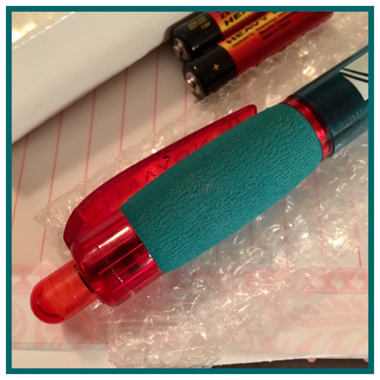 NIB Drug Rep Exam Flashlight Pen Light DIOVAN HCT TEAL Red GRIP w/ Batteries!