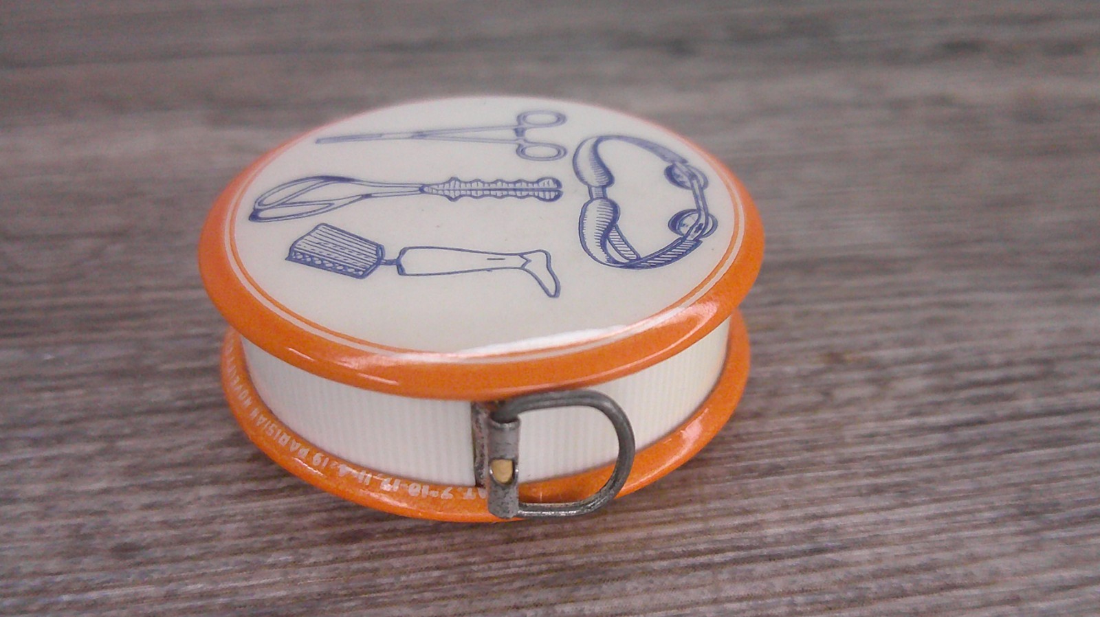 vtg. advertising celluloid tape measure Illinois Surgical supply prosthetics