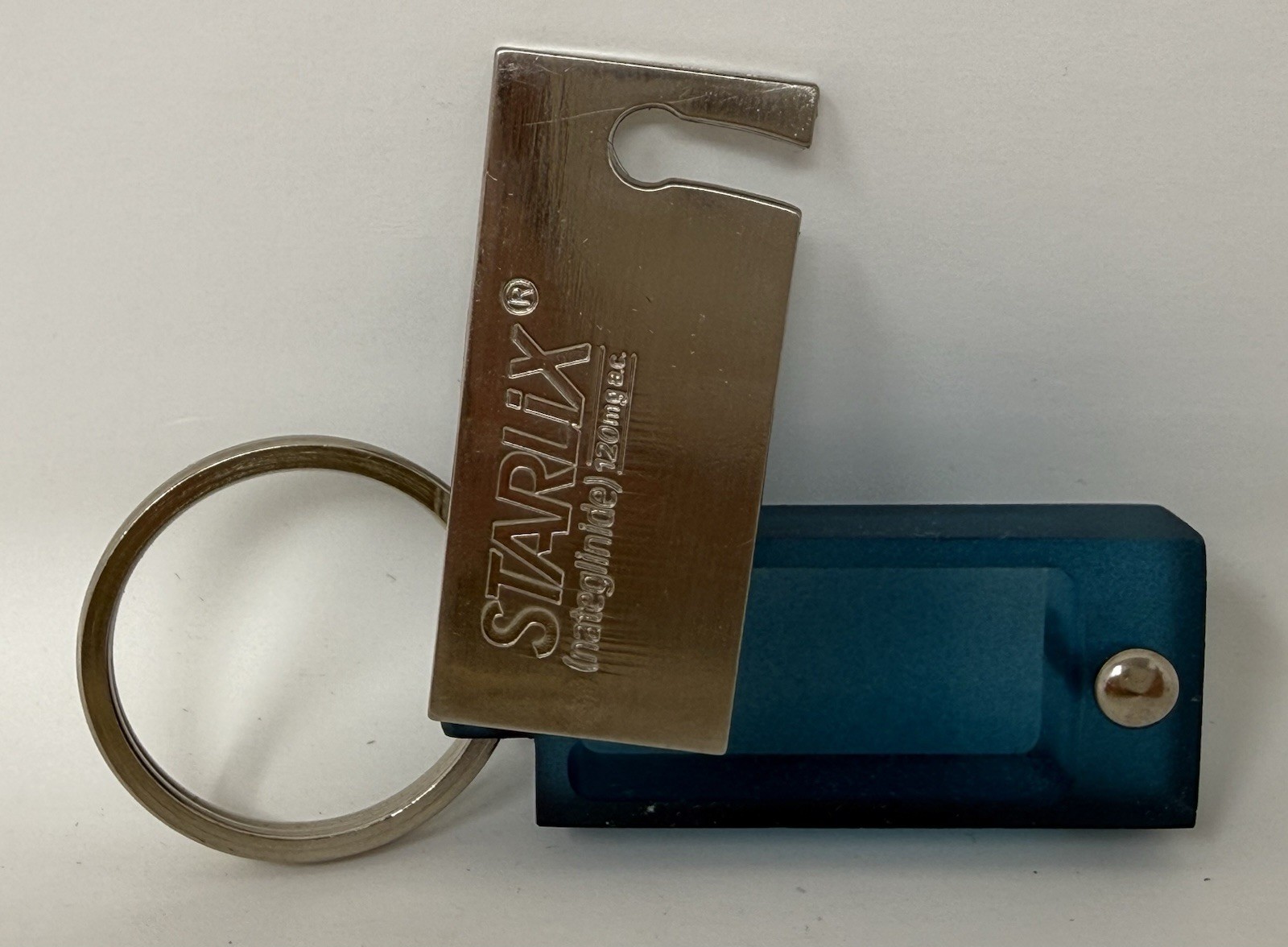 Starlix Pill Box Key Chain Ring Pharmaceutical Drug Representative Advertisement
