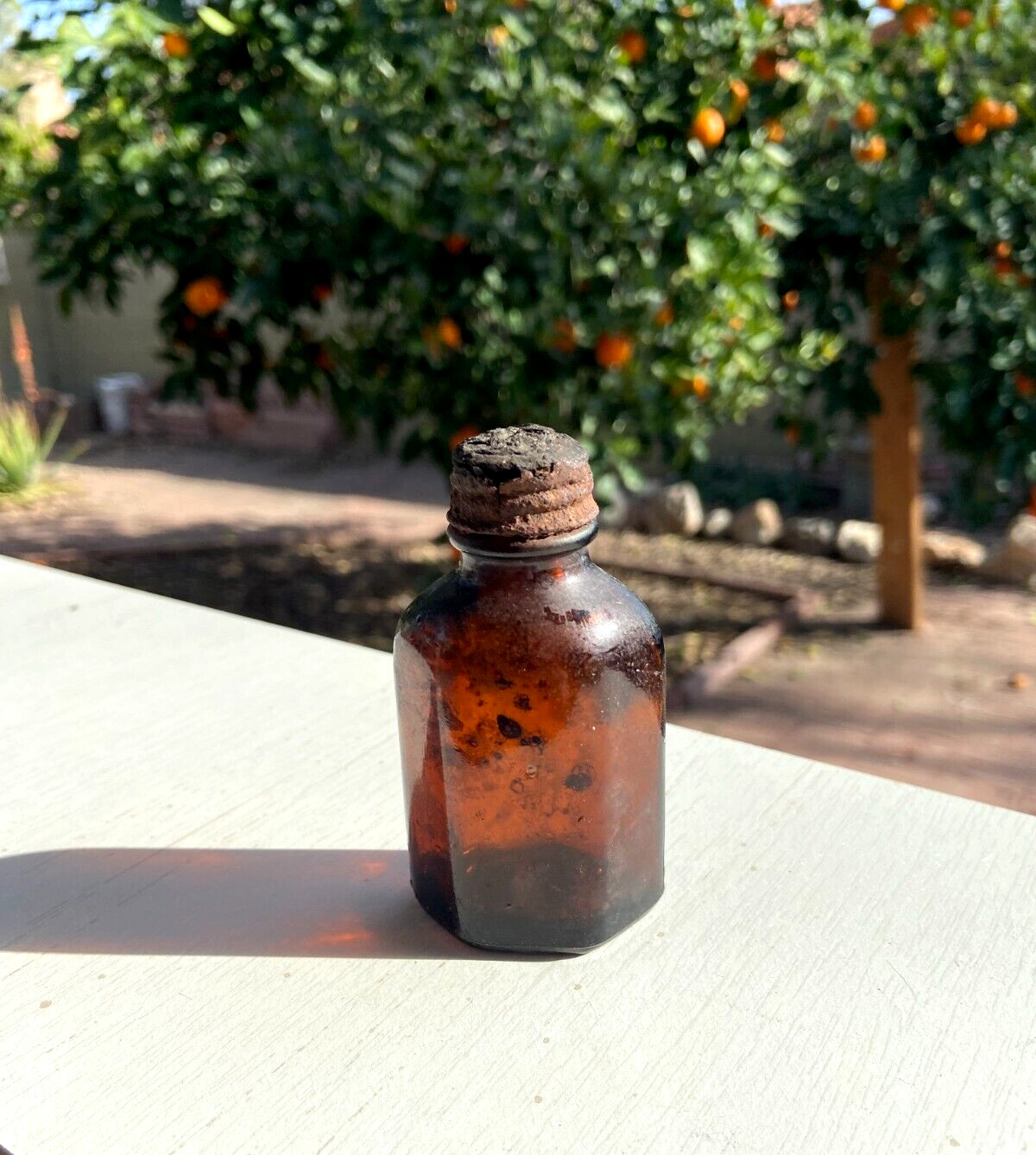 BEAUTIFUL Short Antique Amber Glass Drug or Pharmacy Jar, 3” Tall