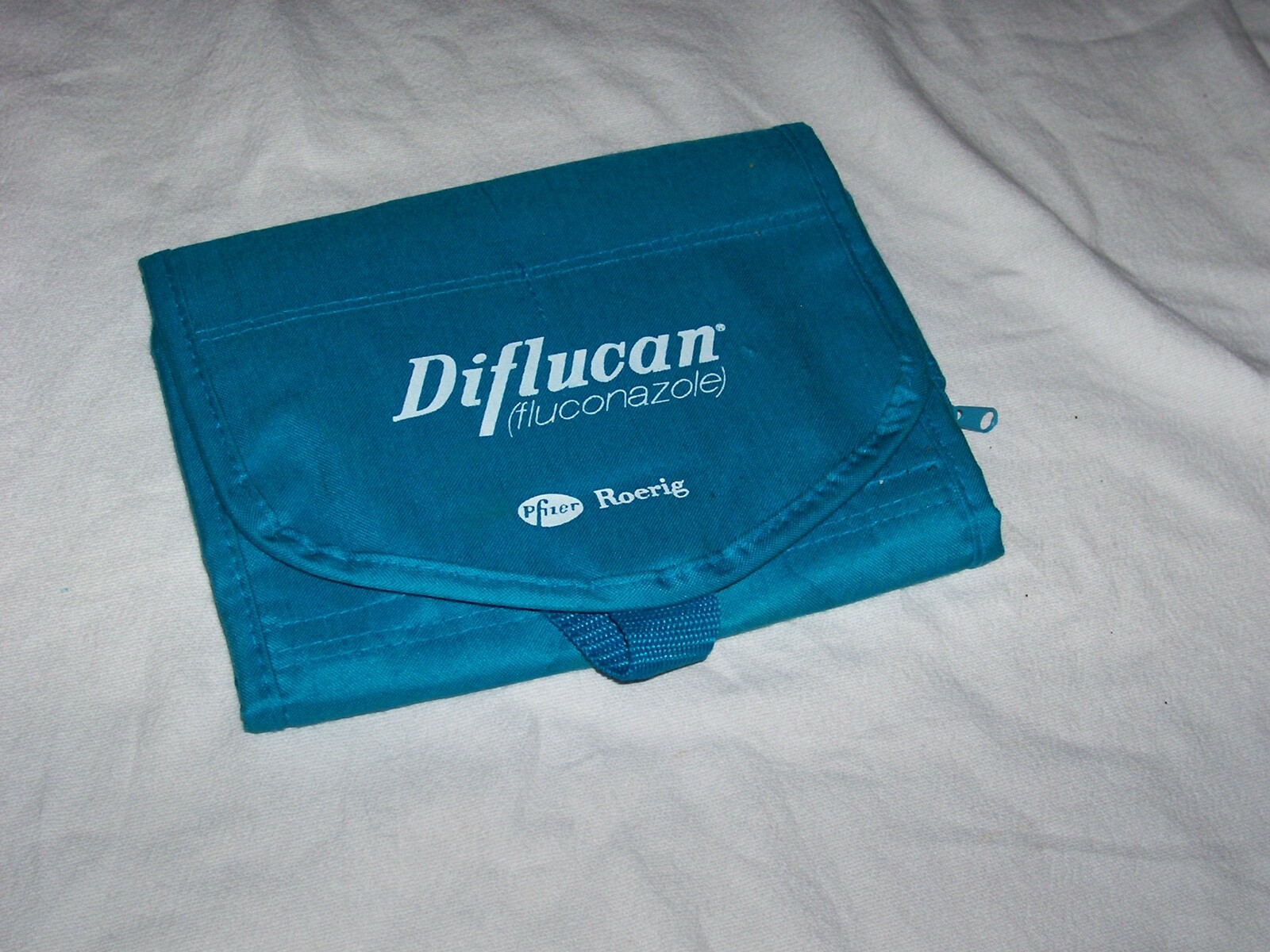 VINTAGE PFIZER DIFLUCAN PROMOTIONAL UTILITY BAG NOTE PAD-PEN CANVAS TEAL BLUE