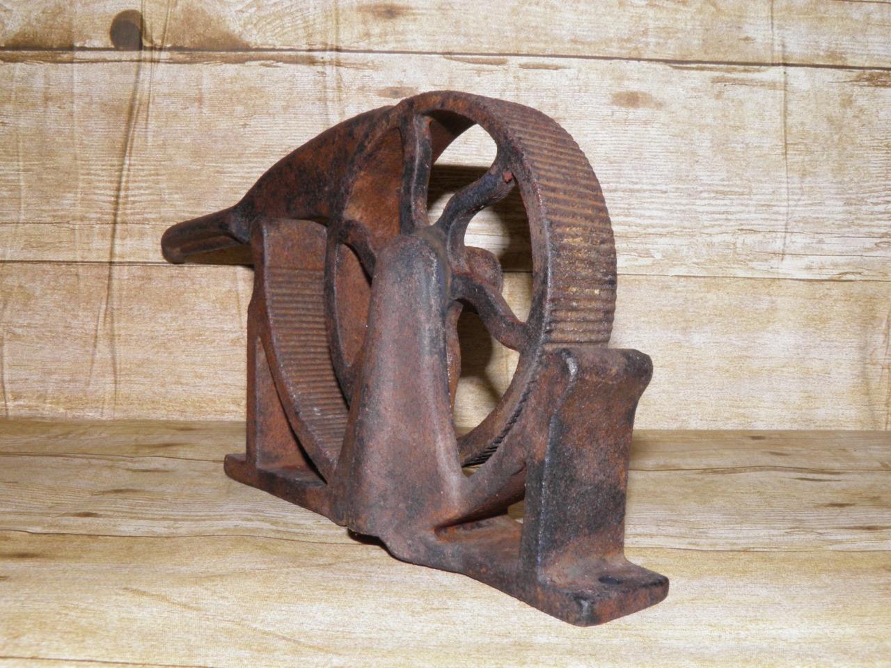 Antique Cast Iron Mechanical Apothecary Medical Pharmacy Cork Roller/Compressor