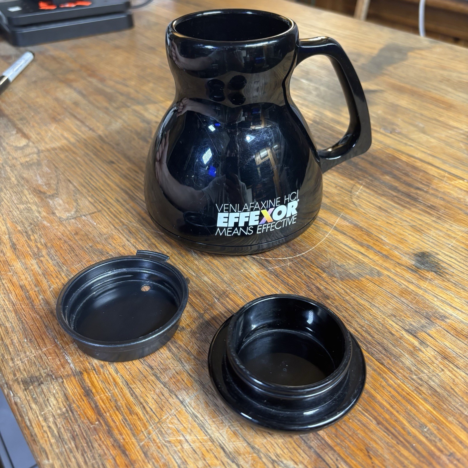Effexor Black Plastic Travel Mug Drug Rep Pharma Promo Advertising No Spill Cup