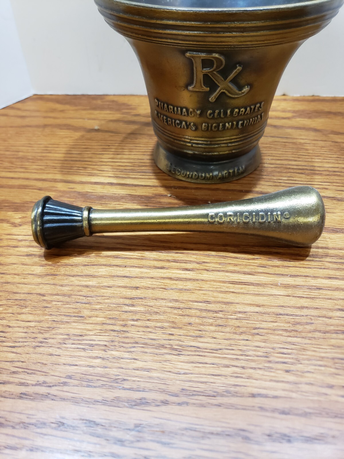 vintage 1976 Schering metal Mortar and Pestle 14th Edition Bicentennial