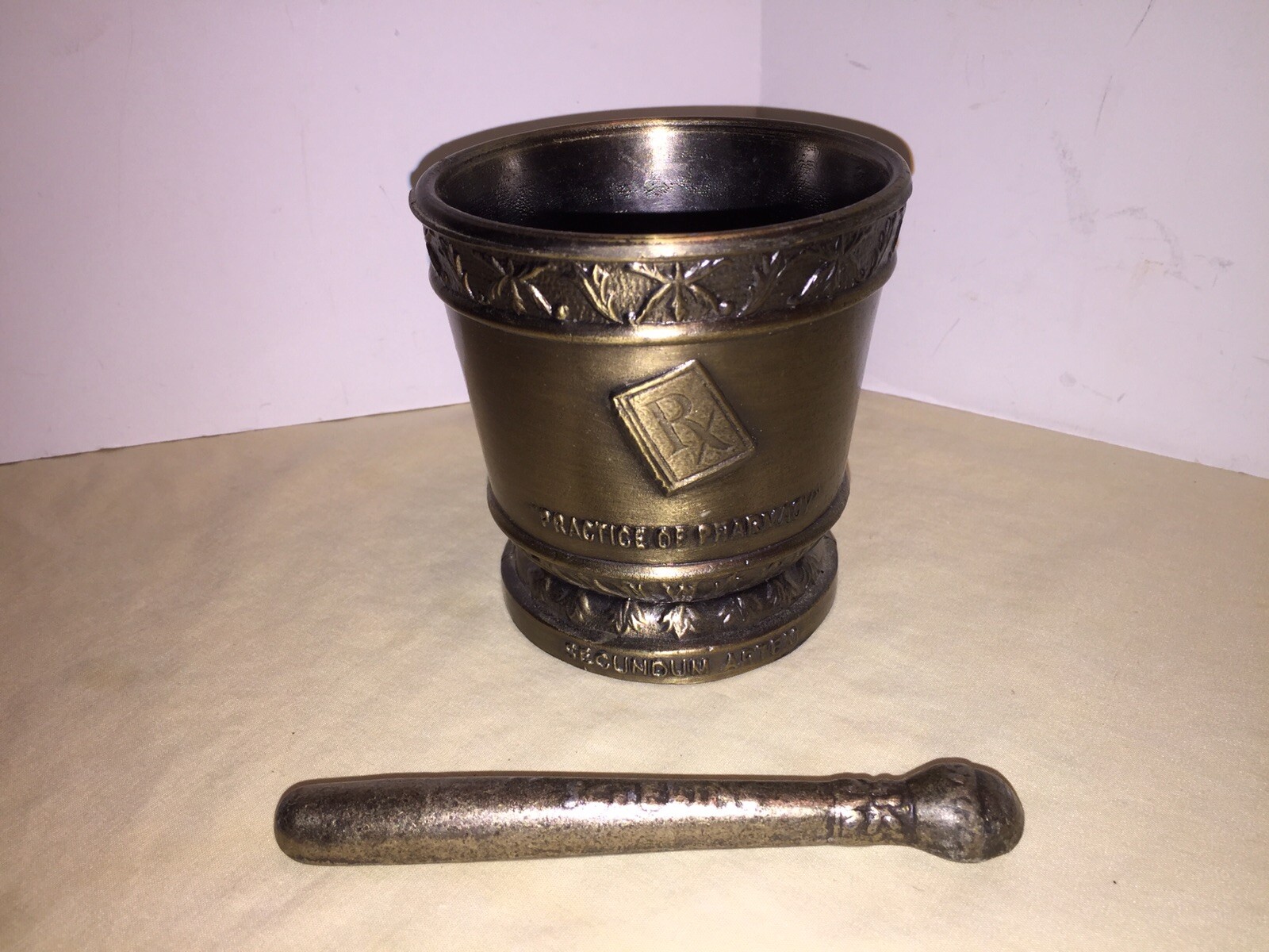 Pharmaceutical Apothecary Brass Mortar & Pestle Secundum Artem Remington