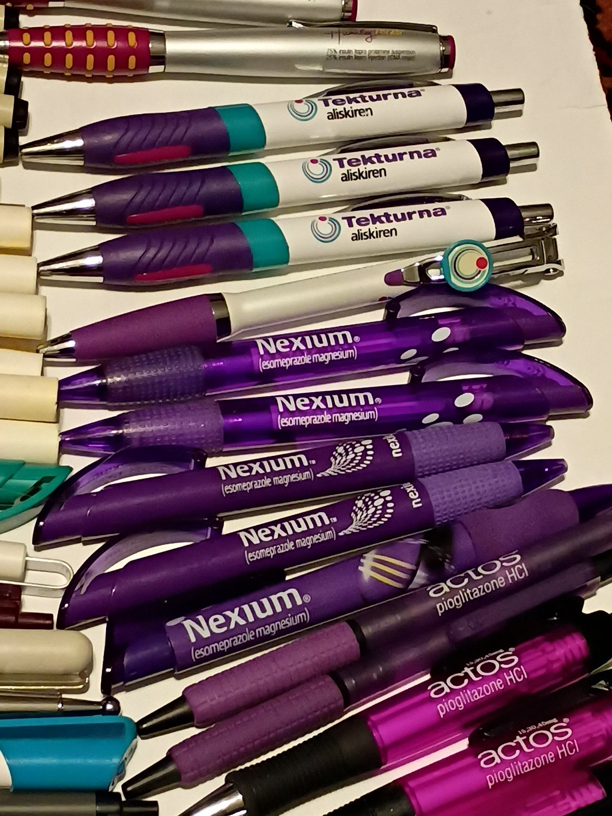 Pharmacy Drug Rep Advertising Mixed Pen Lot of 108 Instant Desk Drawer Full
