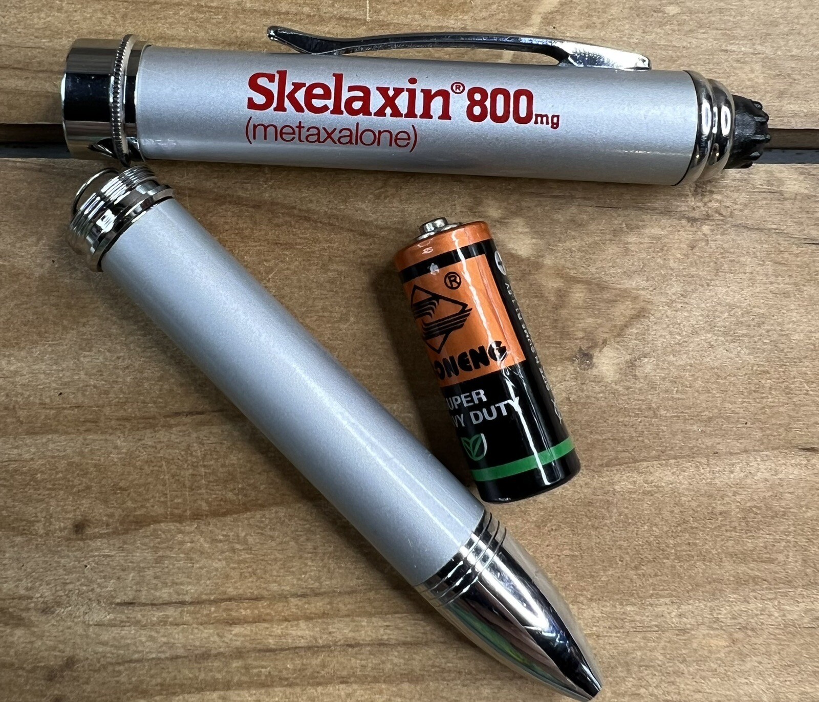 Very Rare Metal Skelaxin 800 Pharmaceutical Drug Rep Massage Pen Batteries LOOK