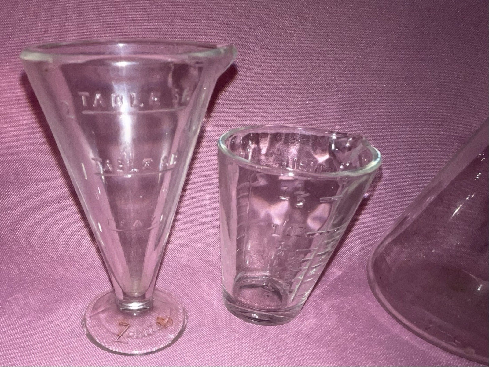 3 Vintage Glass Measures Zonite 2 Tablespoon Apothecary Spout & Footed Beaker +
