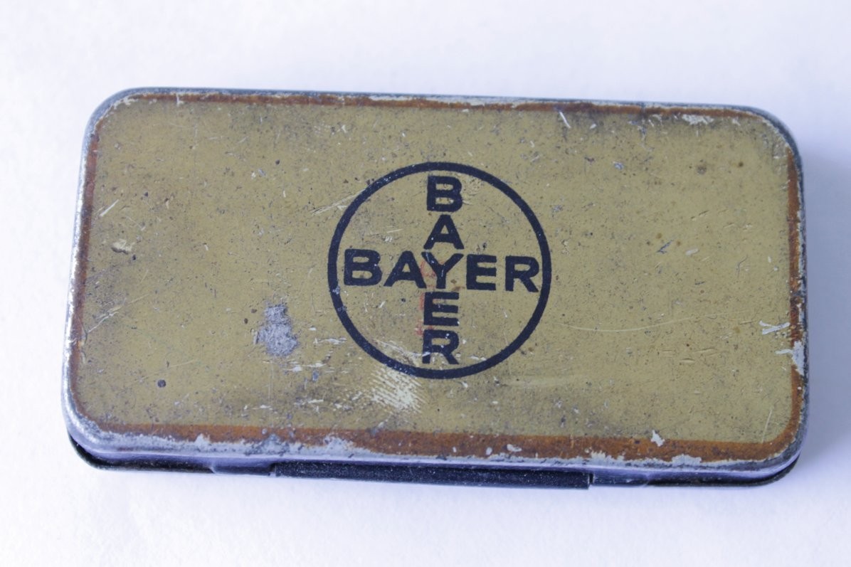 Antique German PANFLAVIN PASTILLEN BAEYR Medical Empty Tin Box 1930’s