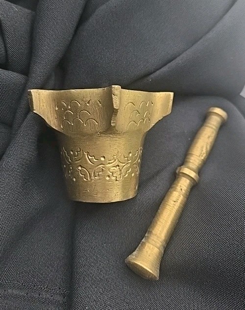 Vintage Solid Brass Mortar And Pestle, 2 X 2.75 And 3.75Inches