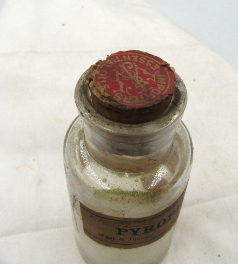 BW – 1900’s West & Jenney Pyrophosphate Boston, Ma 3 1/4″ Clear Medicine bottle