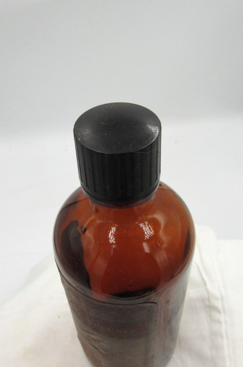 MM – 1940’s Eli Lilly Orange Peel Soluble Indianapolis 8″ Amber Medicine bottle