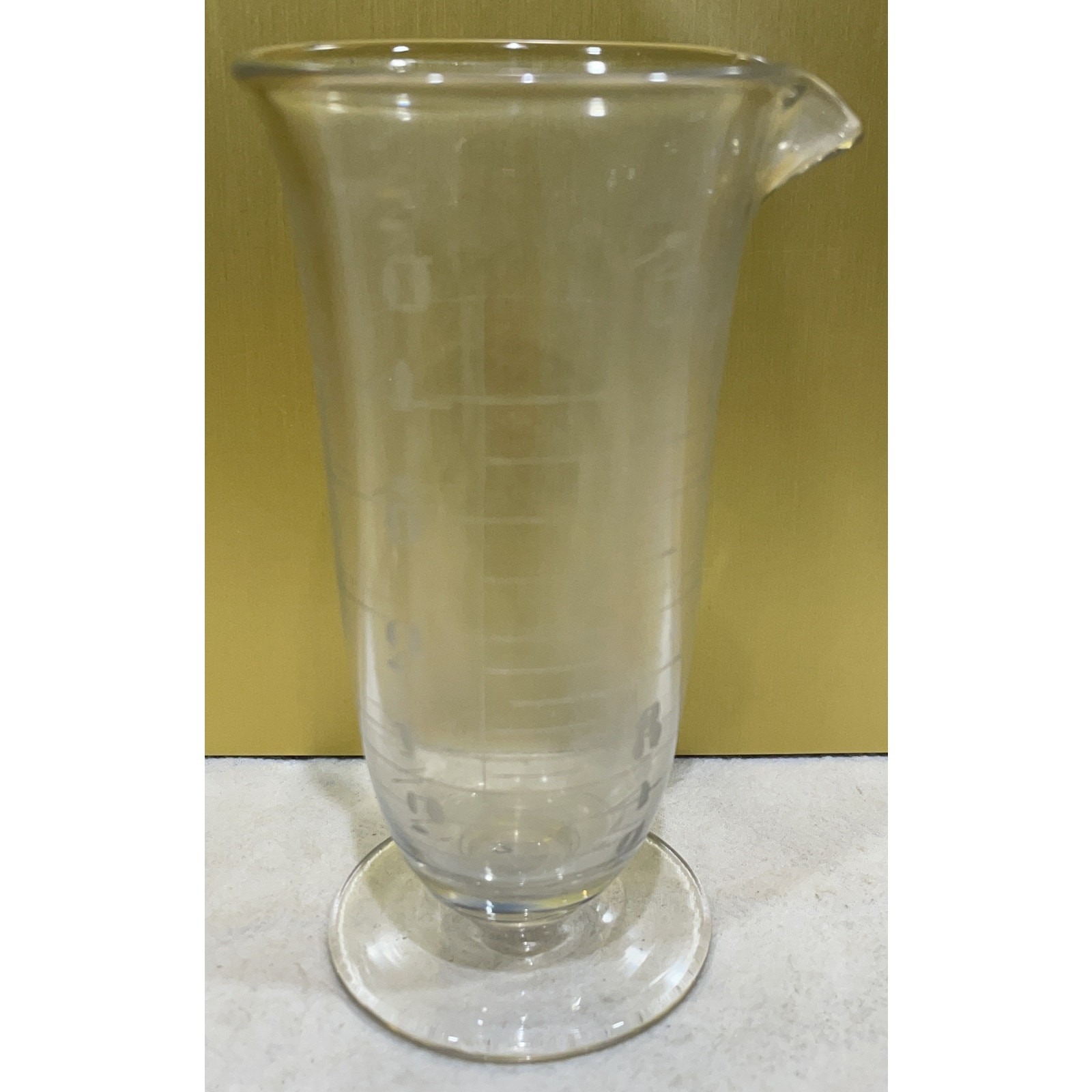 Vintage Apothecary Glass Measure Beaker Etched Ounce and Dram Symbols EUC
