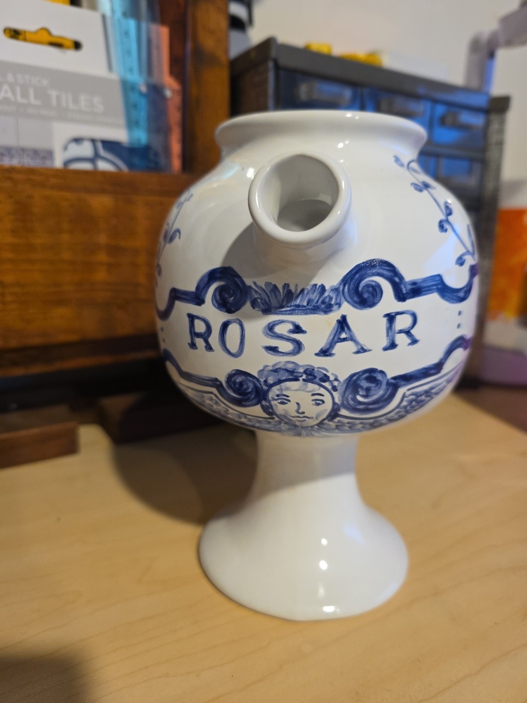 1989 APOTHECARY JAR ~SYR ROSAR SOL~ REPRODUCTION by LILLY PORTUGAL 7.5”