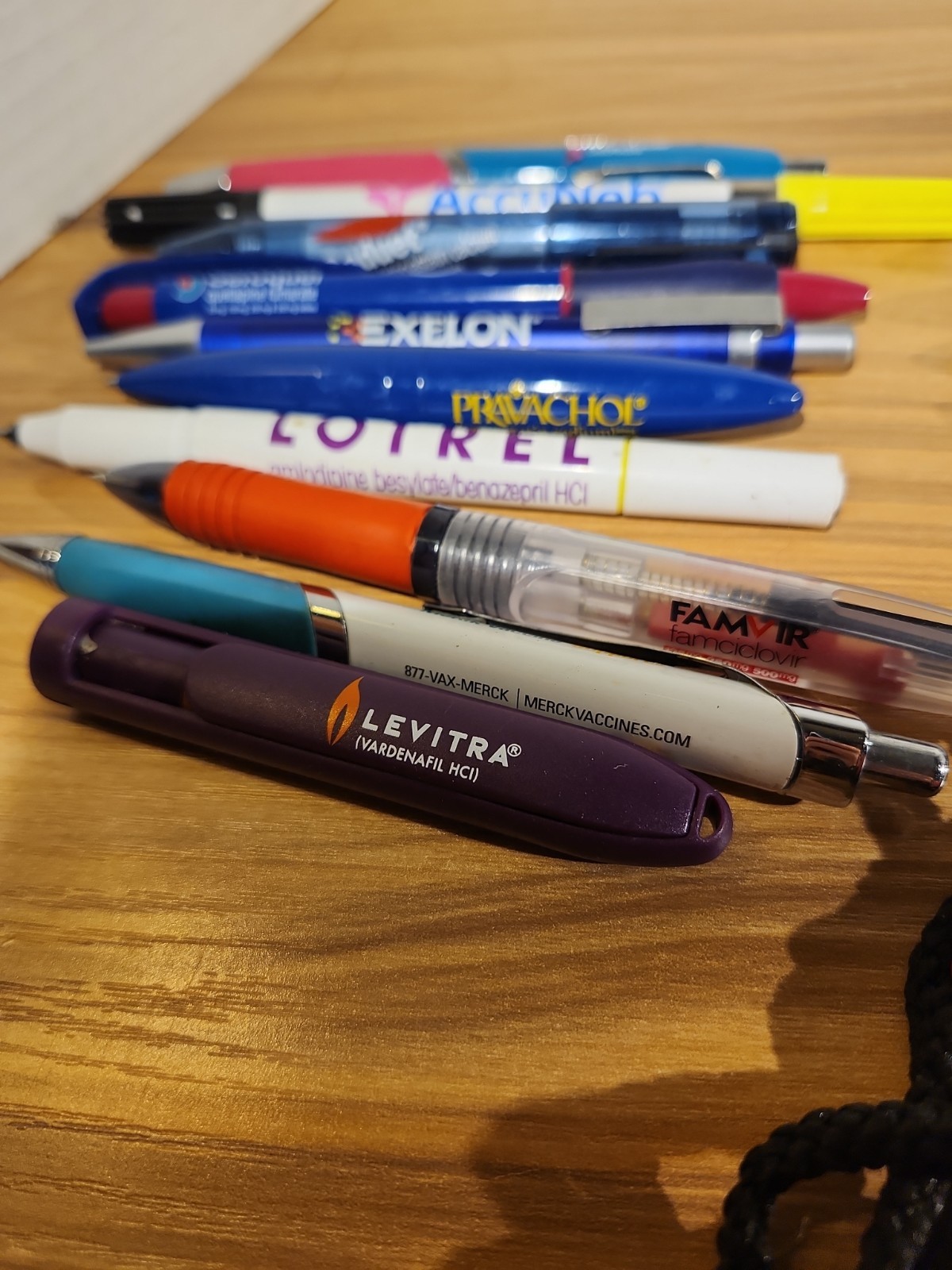 Lot of 30 PENS Drug Rep Pharmaceutical Promo Prilosec Lotrel Seroquel